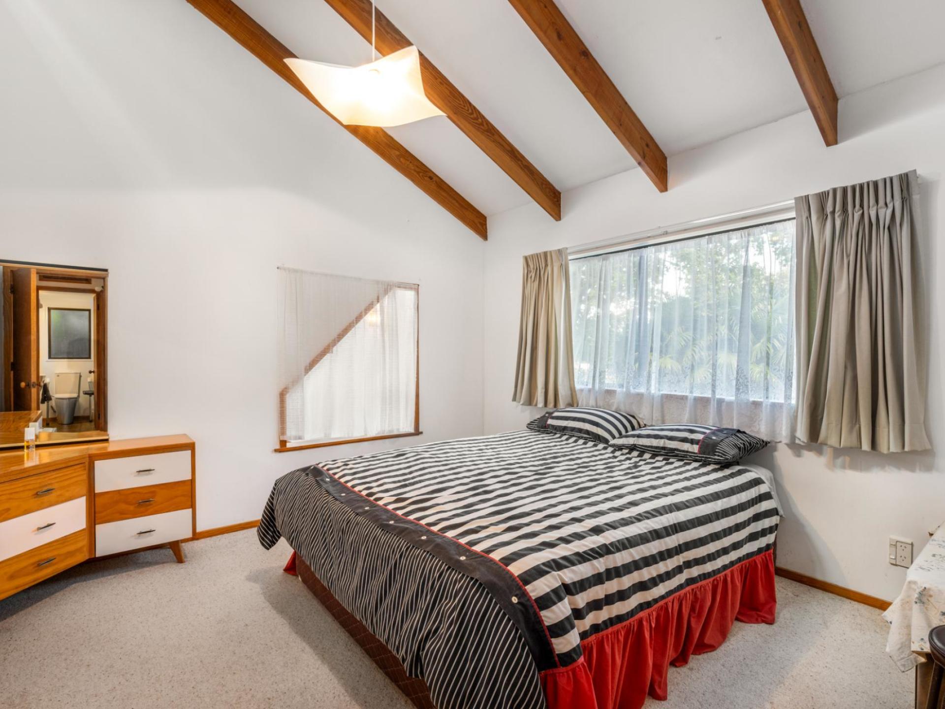 111 Main Road, Tairua