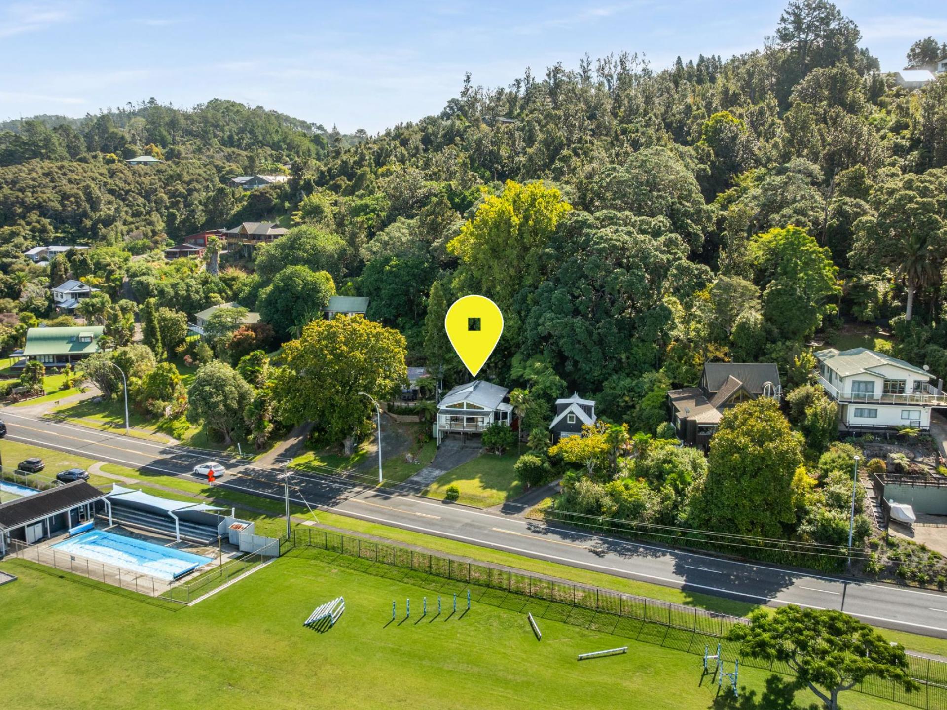 111 Main Road, Tairua