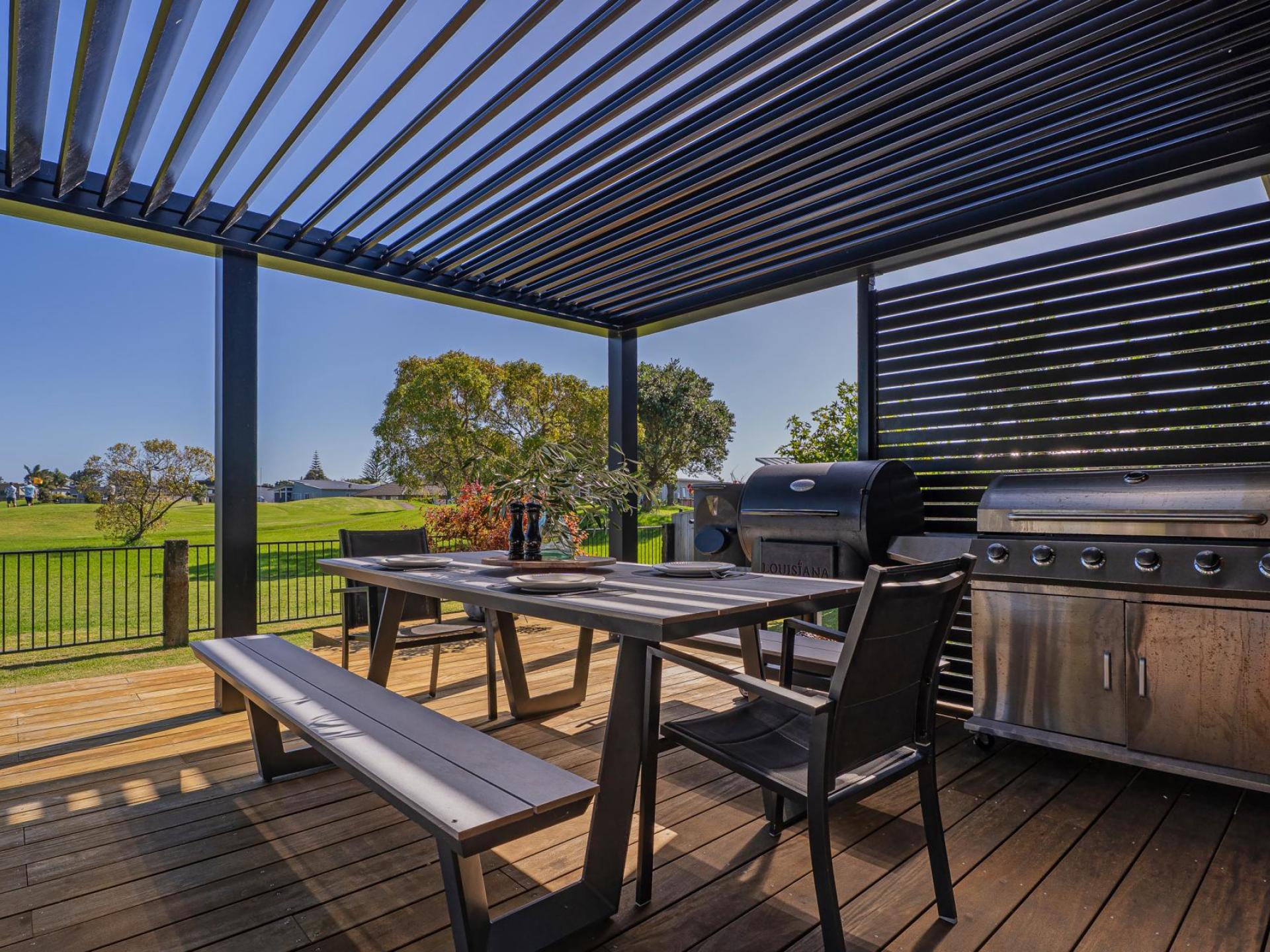 171 Rangiora Crescent, Matarangi