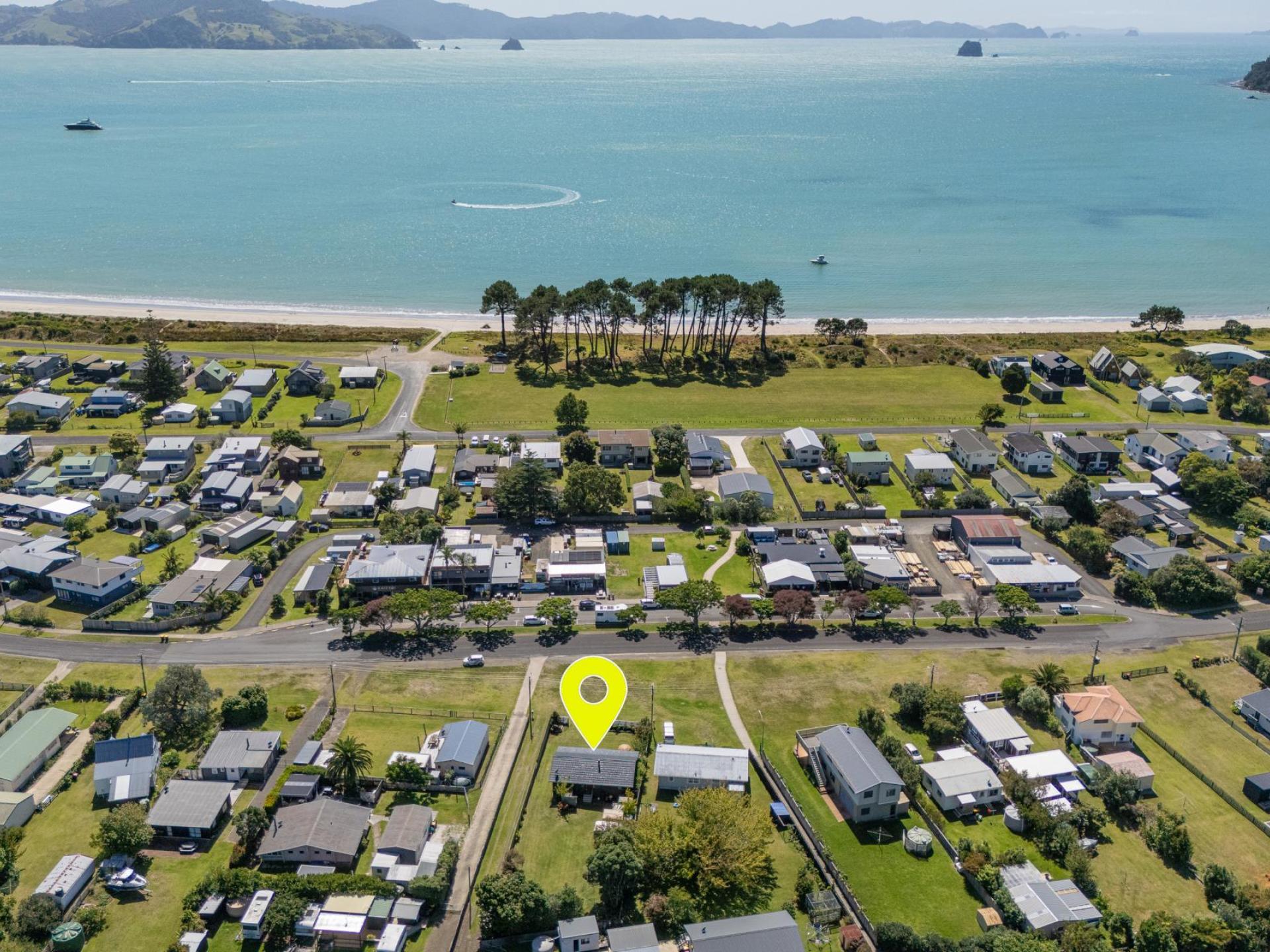 32 Captain Cook Road, Cooks Beach