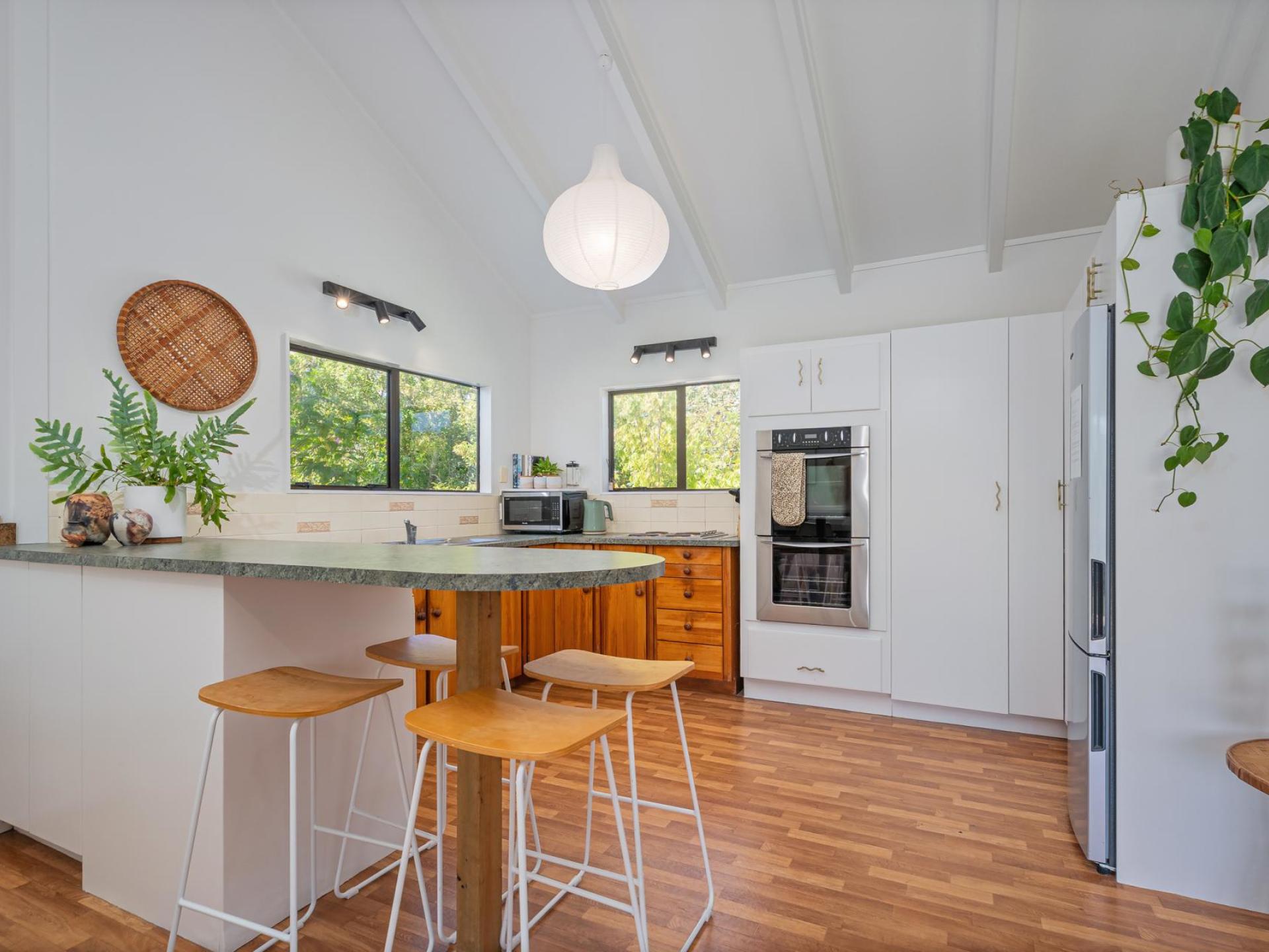 32 Captain Cook Road, Cooks Beach