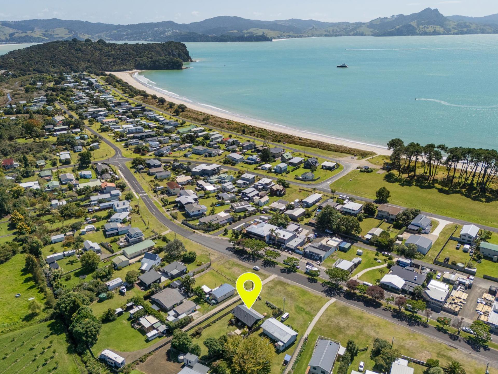 32 Captain Cook Road, Cooks Beach