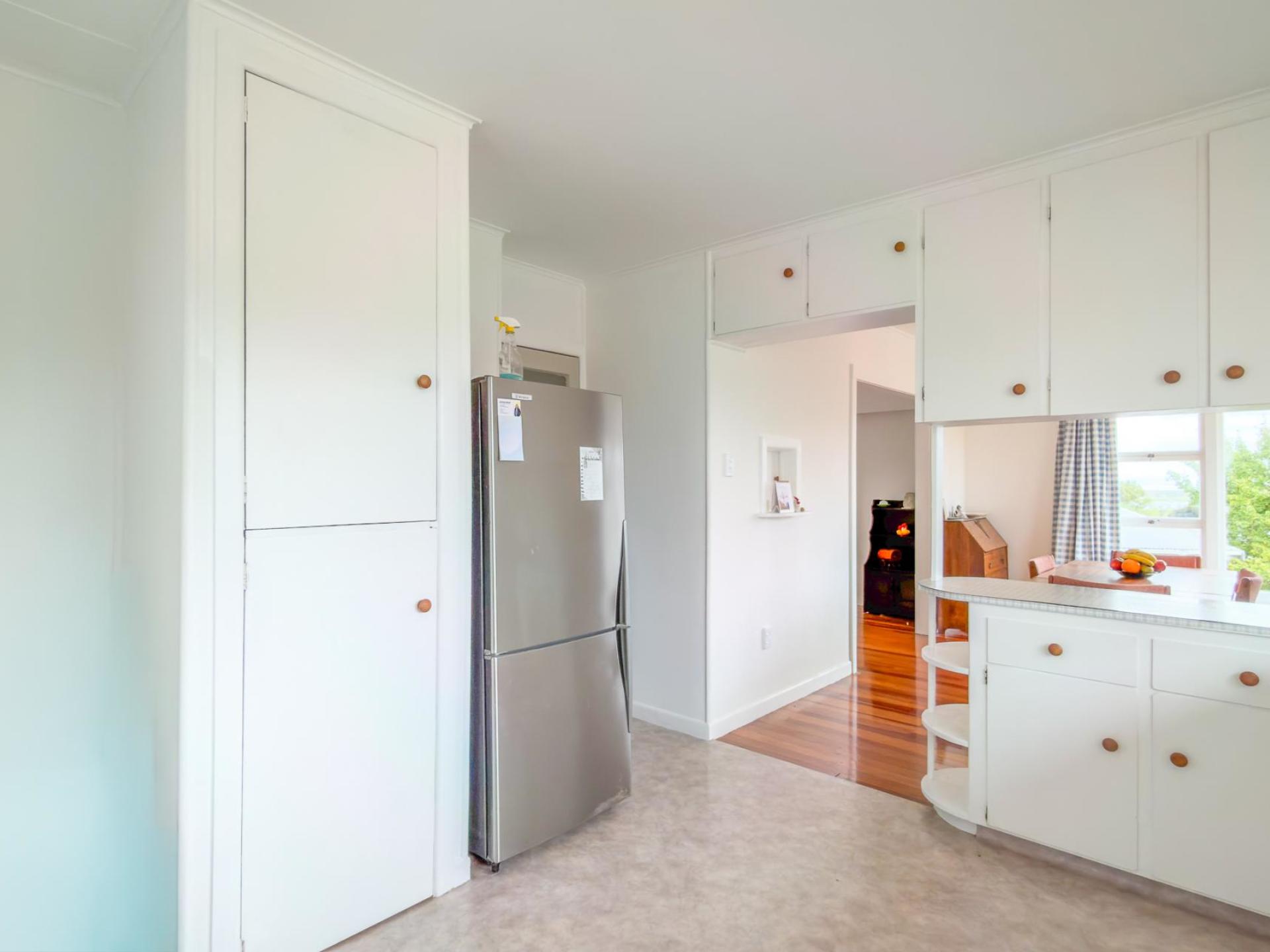 216 Tony Avenue, Thames