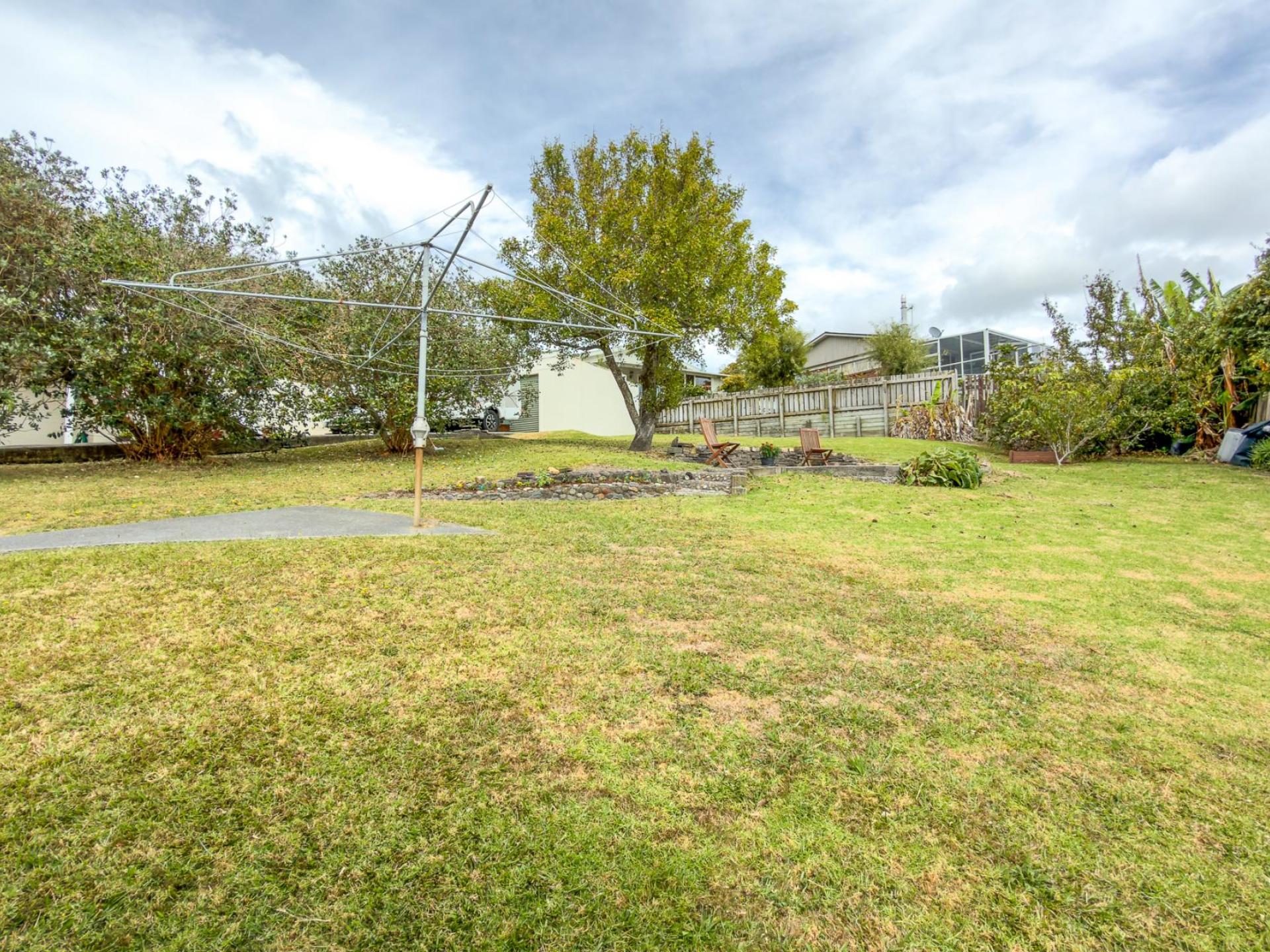 216 Tony Avenue, Thames