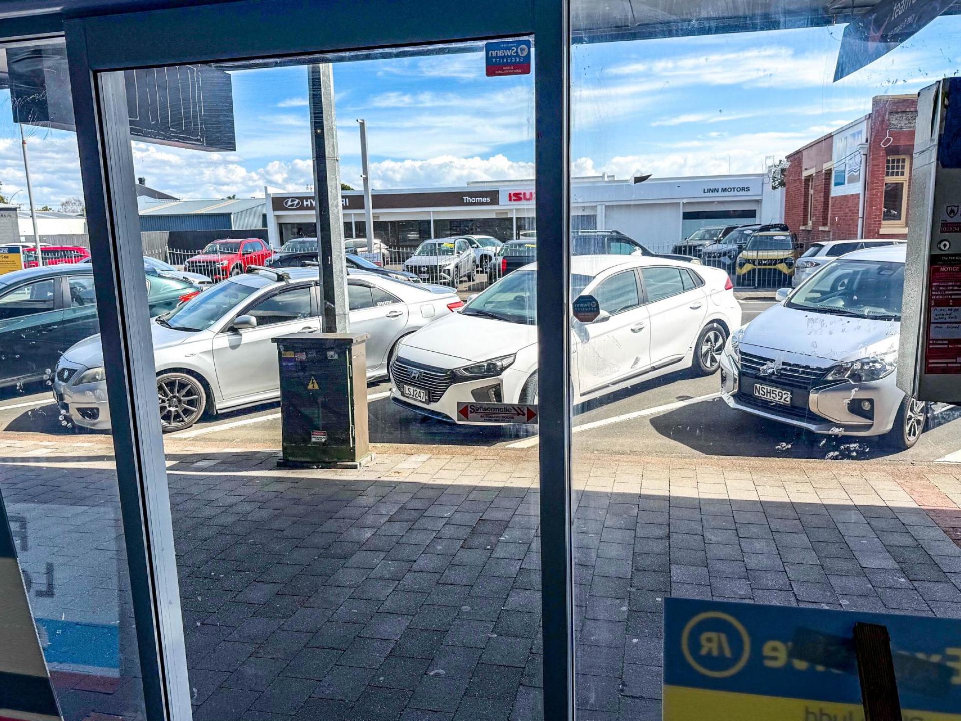 436 and 438 Pollen Street, Thames