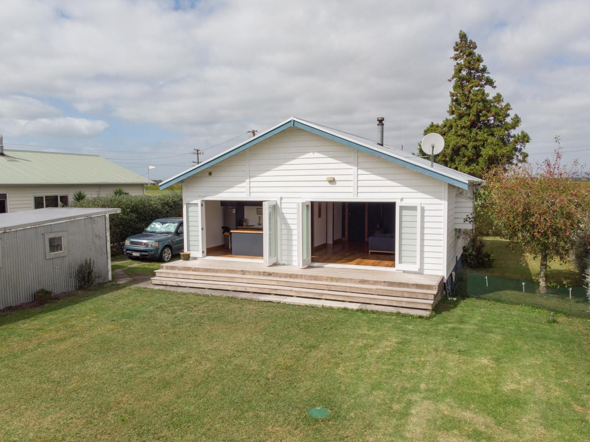 681 State Highway 25, Waitakaruru