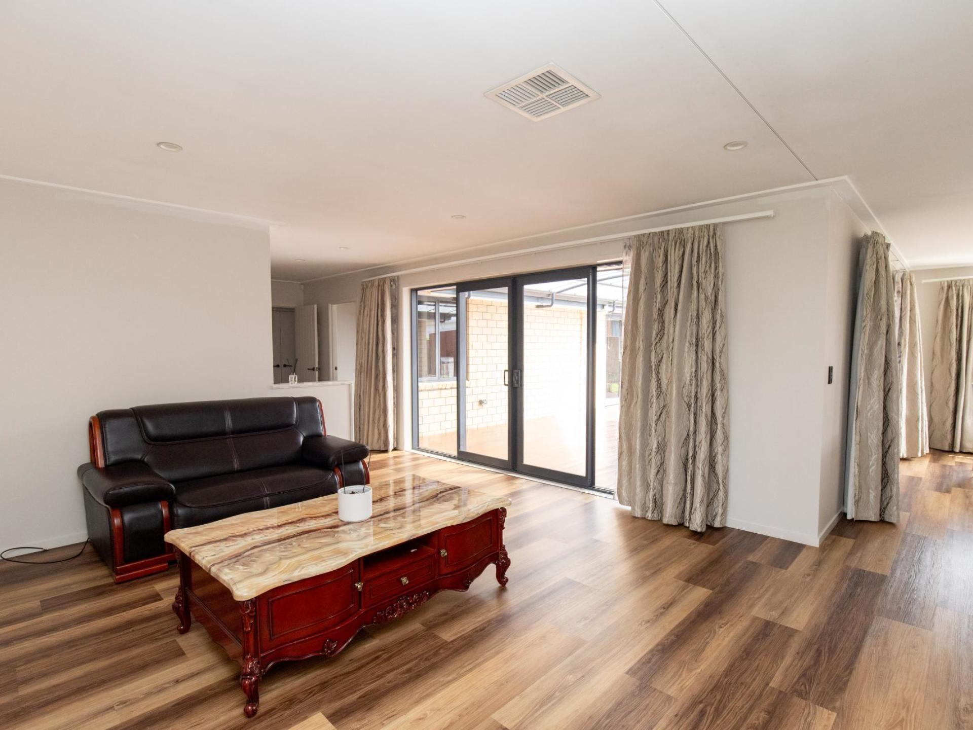 27 Costello Drive, Ngatea