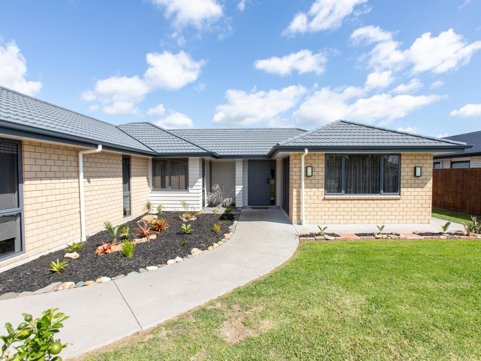 27 Costello Drive, Ngatea