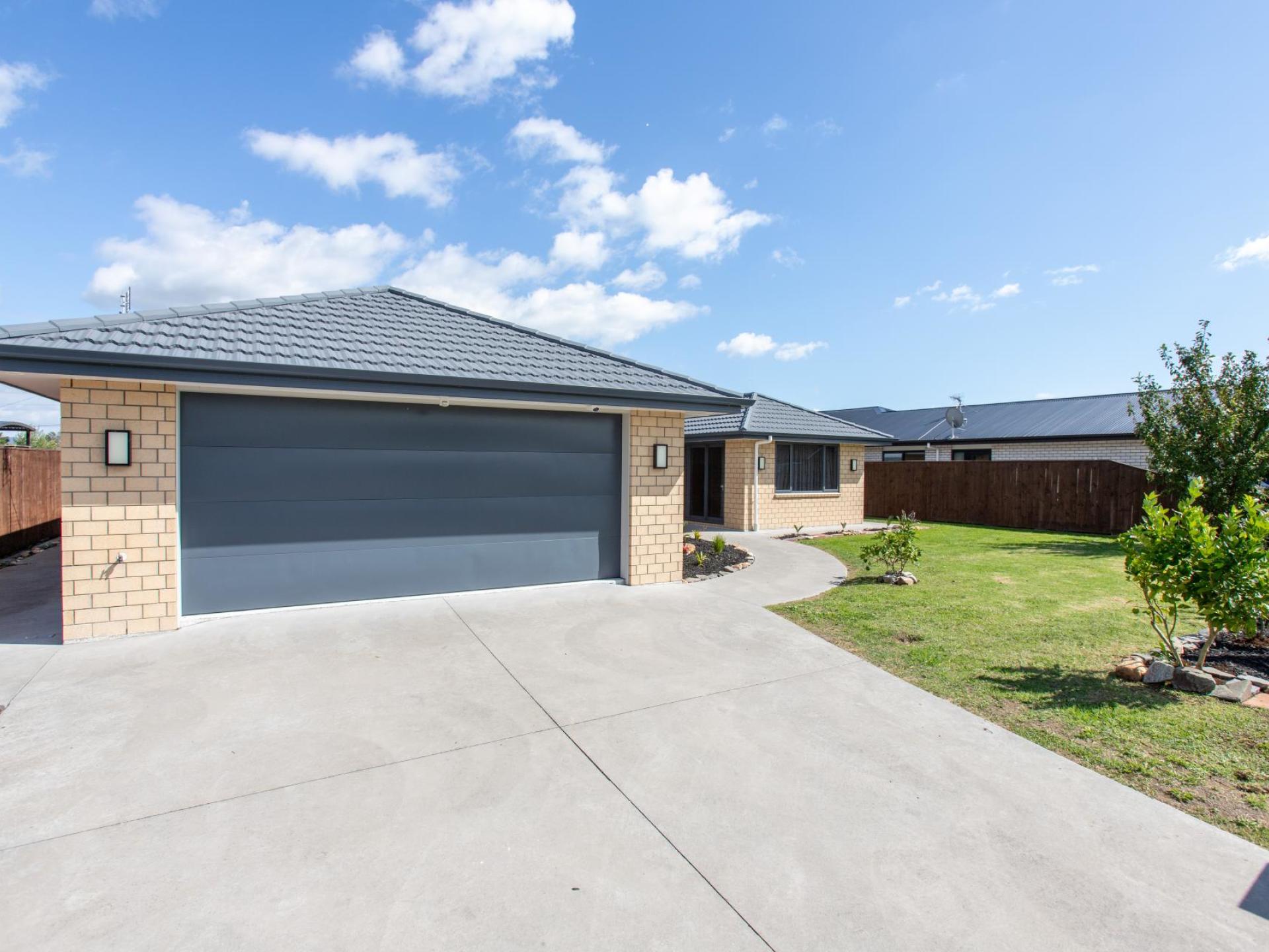 27 Costello Drive, Ngatea