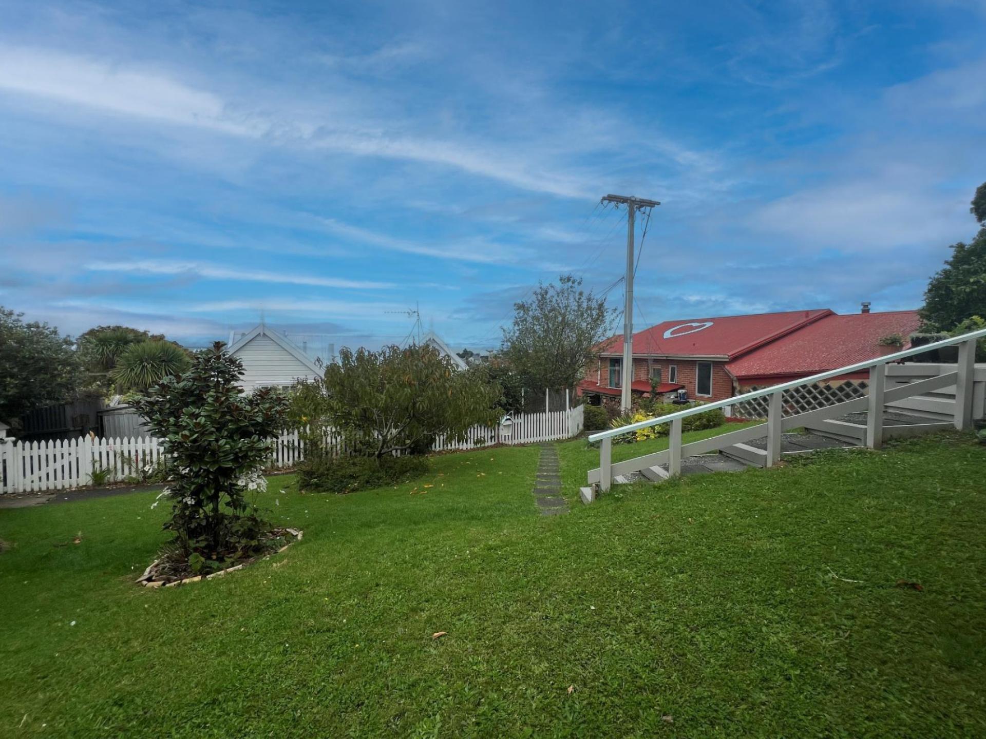 100 Vanguard Street, Thames