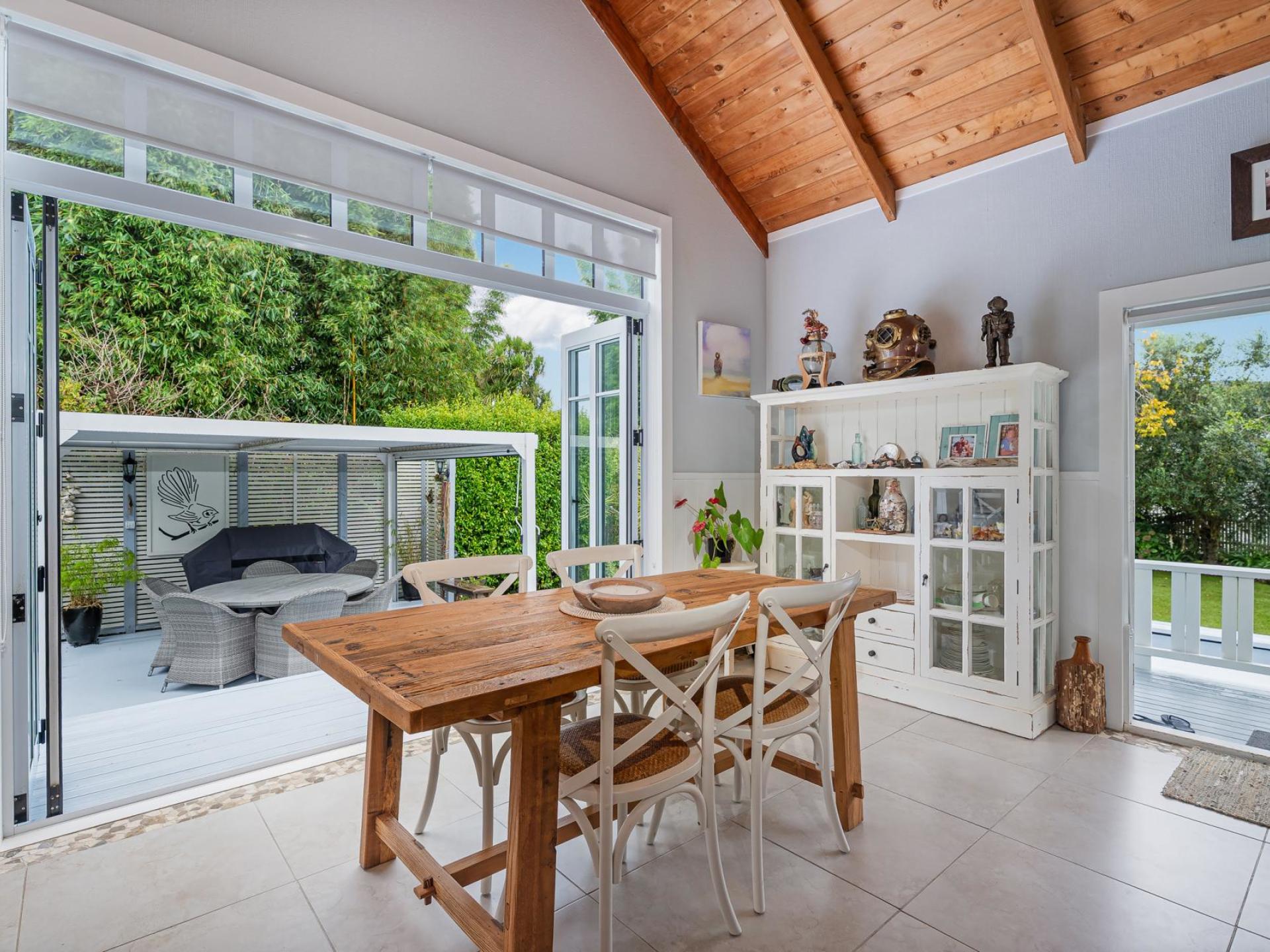 17 Cemetery Road, Kuaotunu