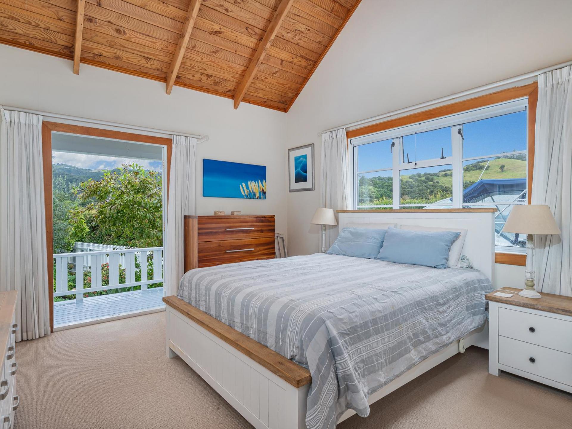 17 Cemetery Road, Kuaotunu