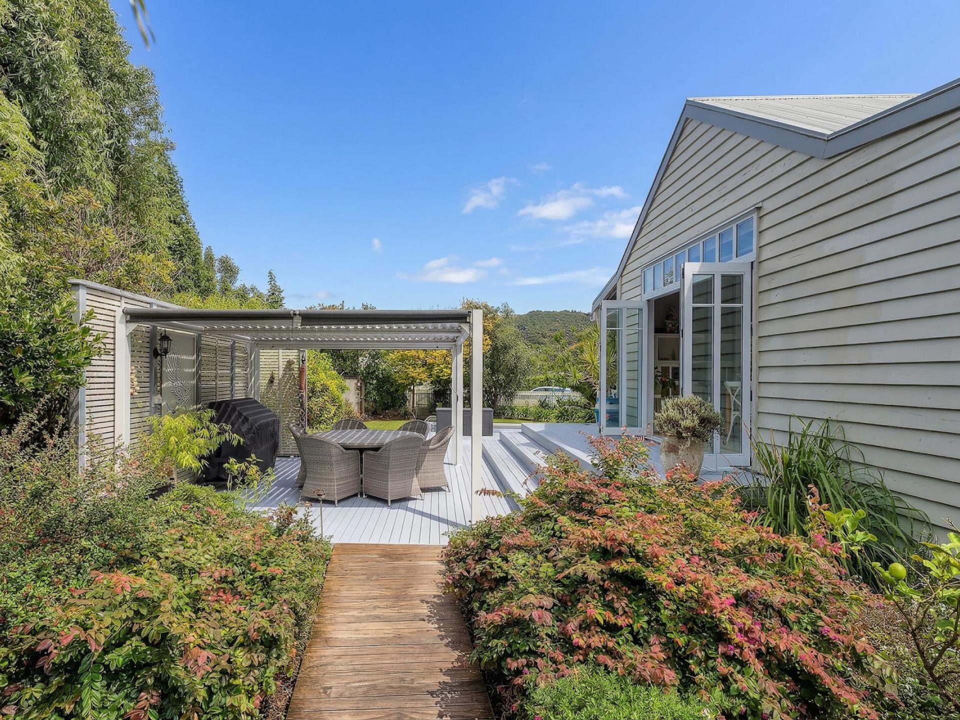 17 Cemetery Road, Kuaotunu