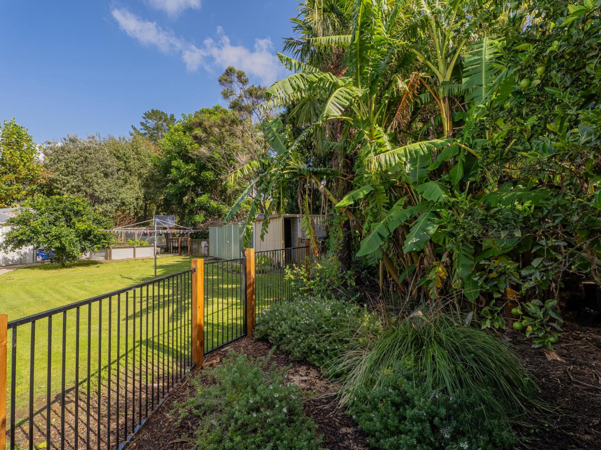 17 Cemetery Road, Kuaotunu