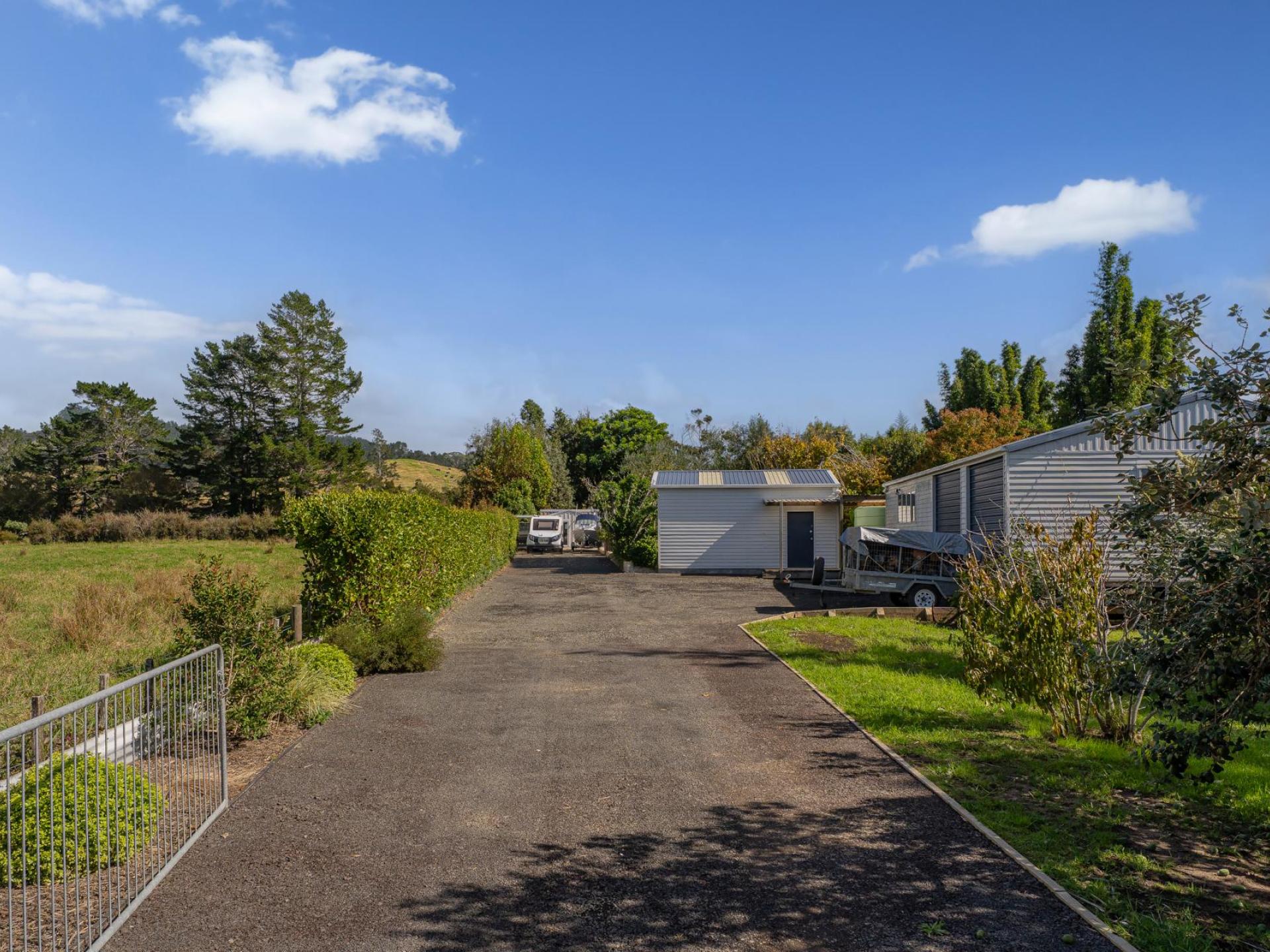 17 Cemetery Road, Kuaotunu