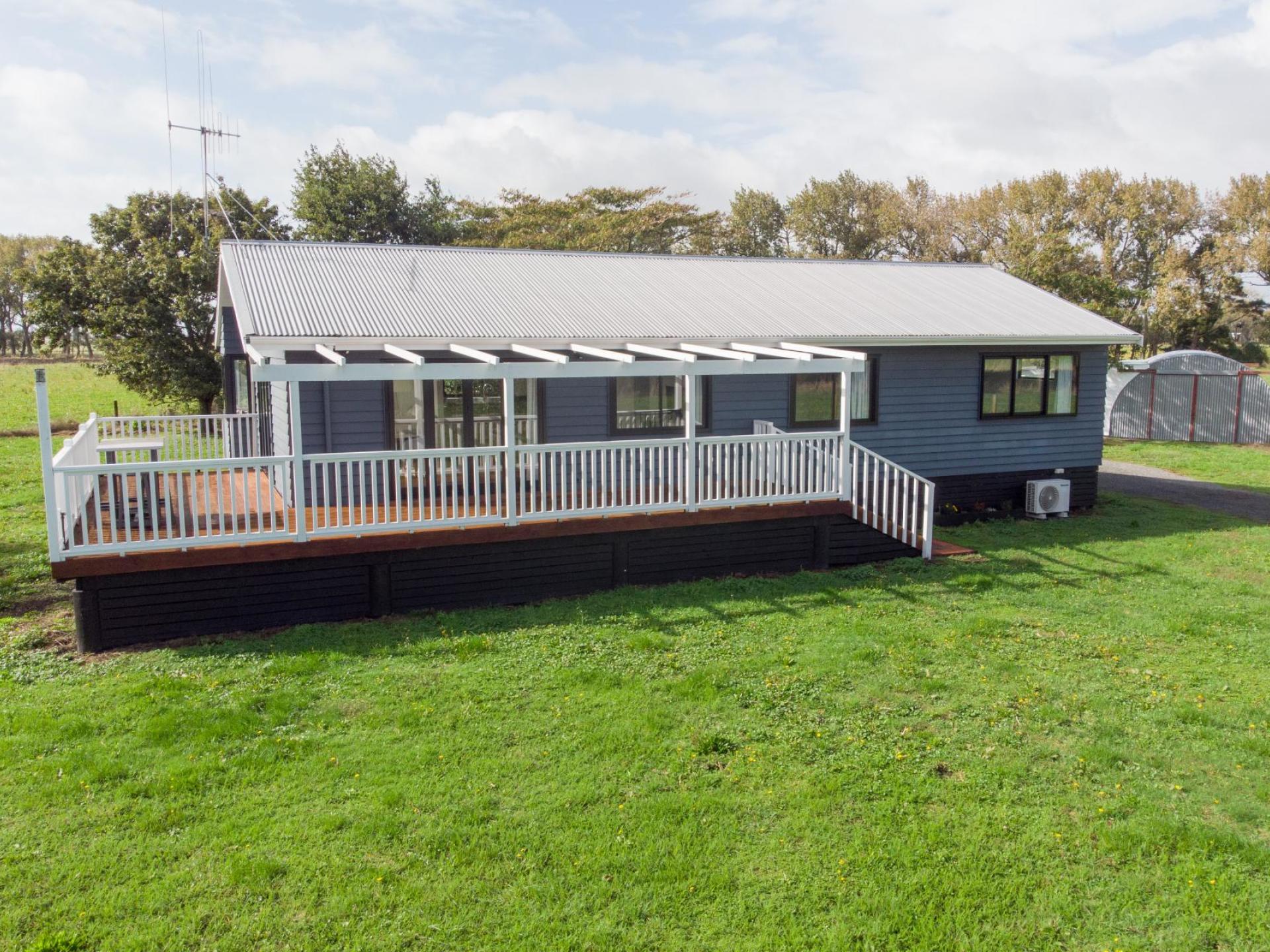 230 Central Road North, Waitakaruru