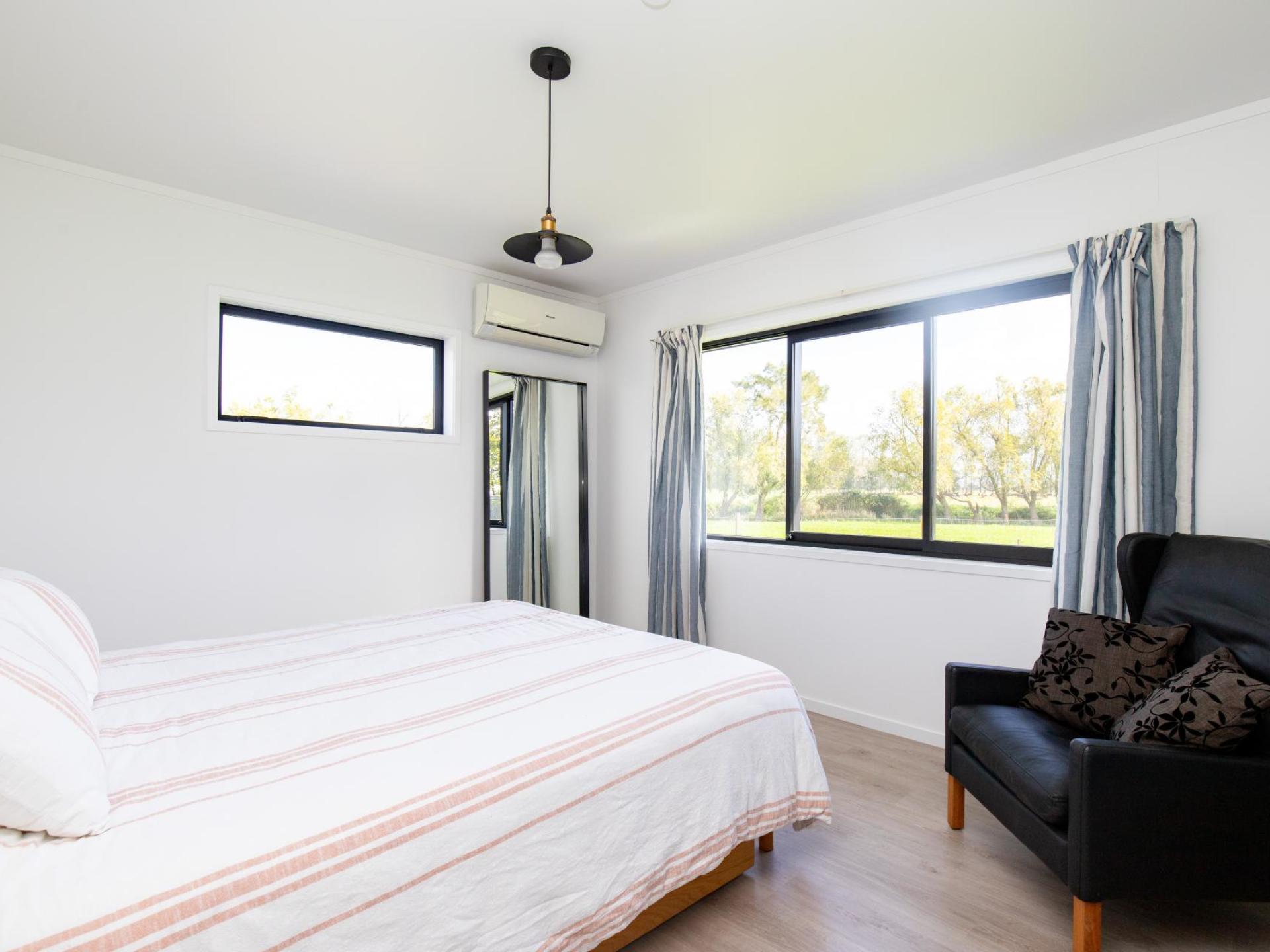 230 Central Road North, Waitakaruru