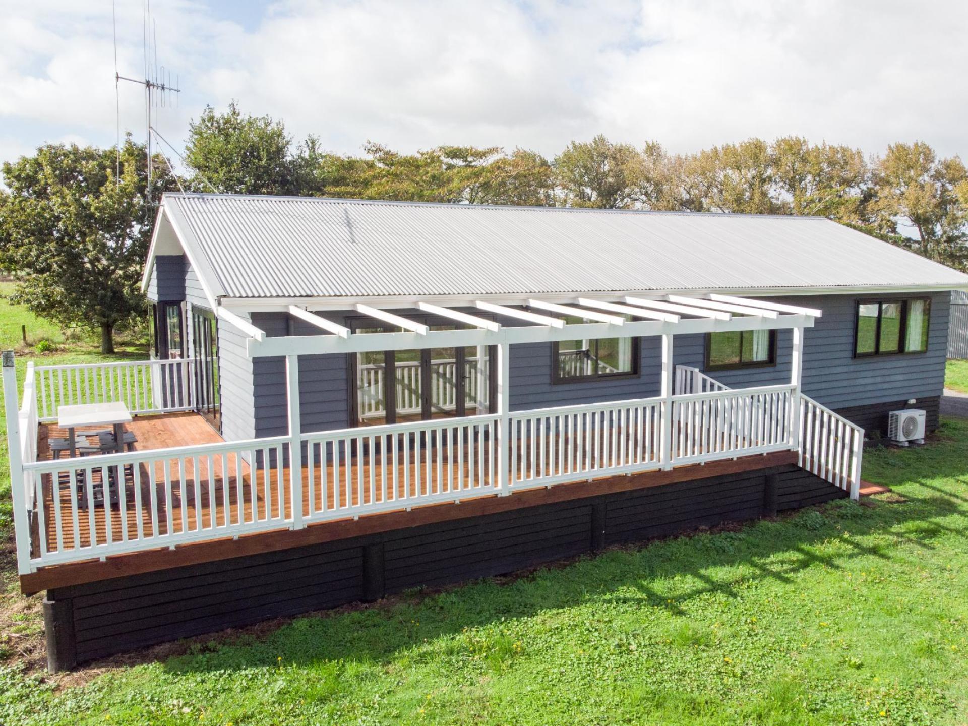 230 Central Road North, Waitakaruru