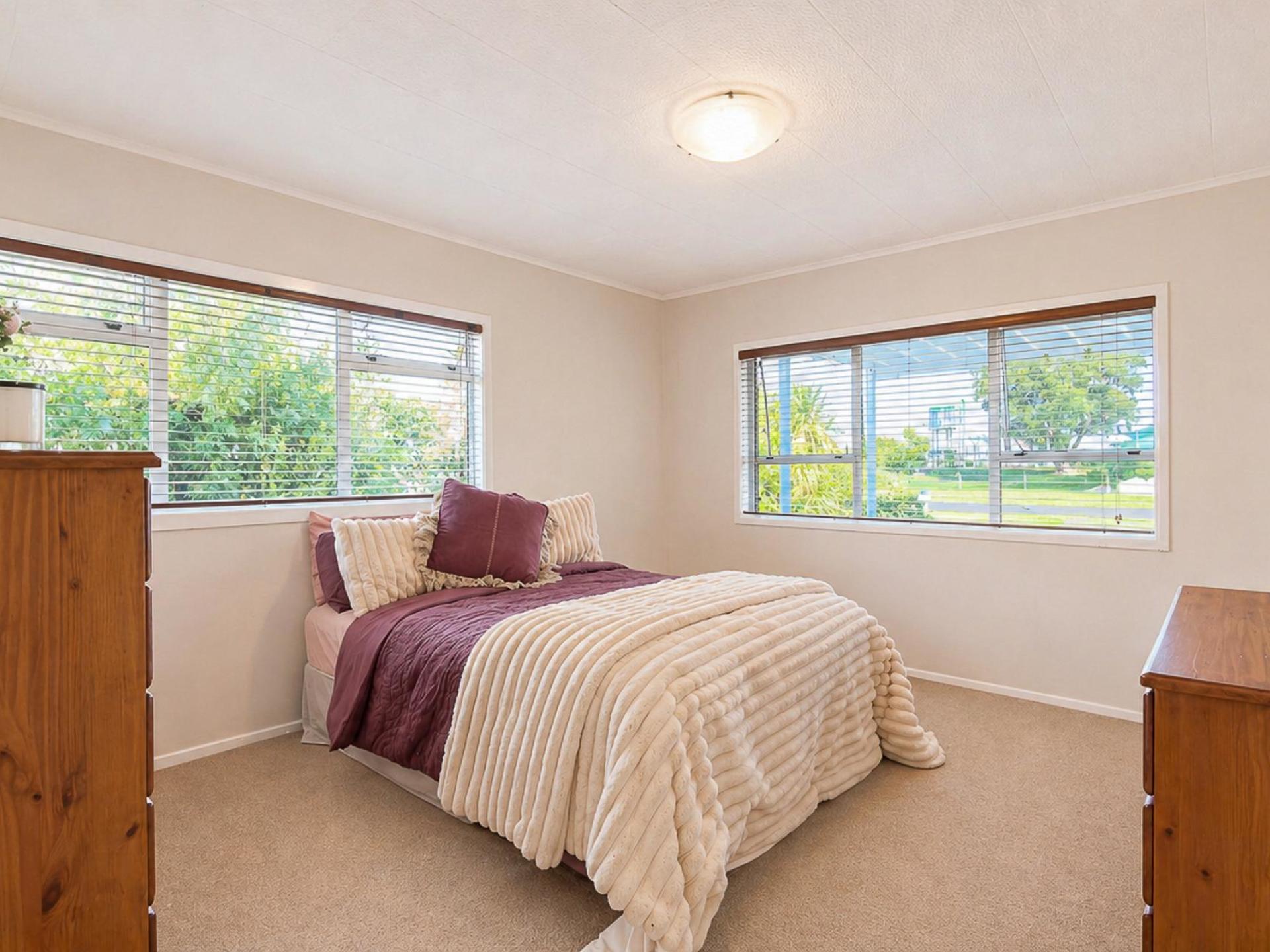 112 Kuranui Street, Thames