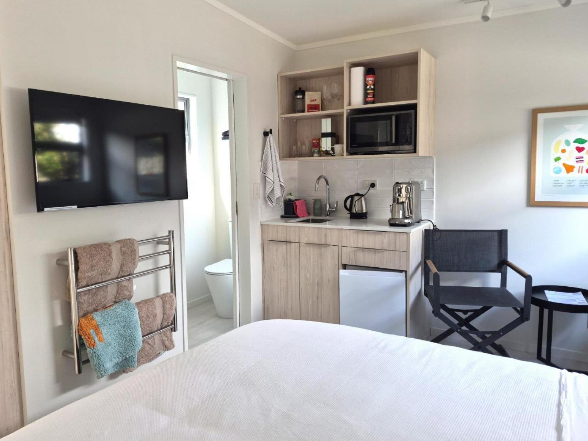 109 Sands Crescent, Matarangi