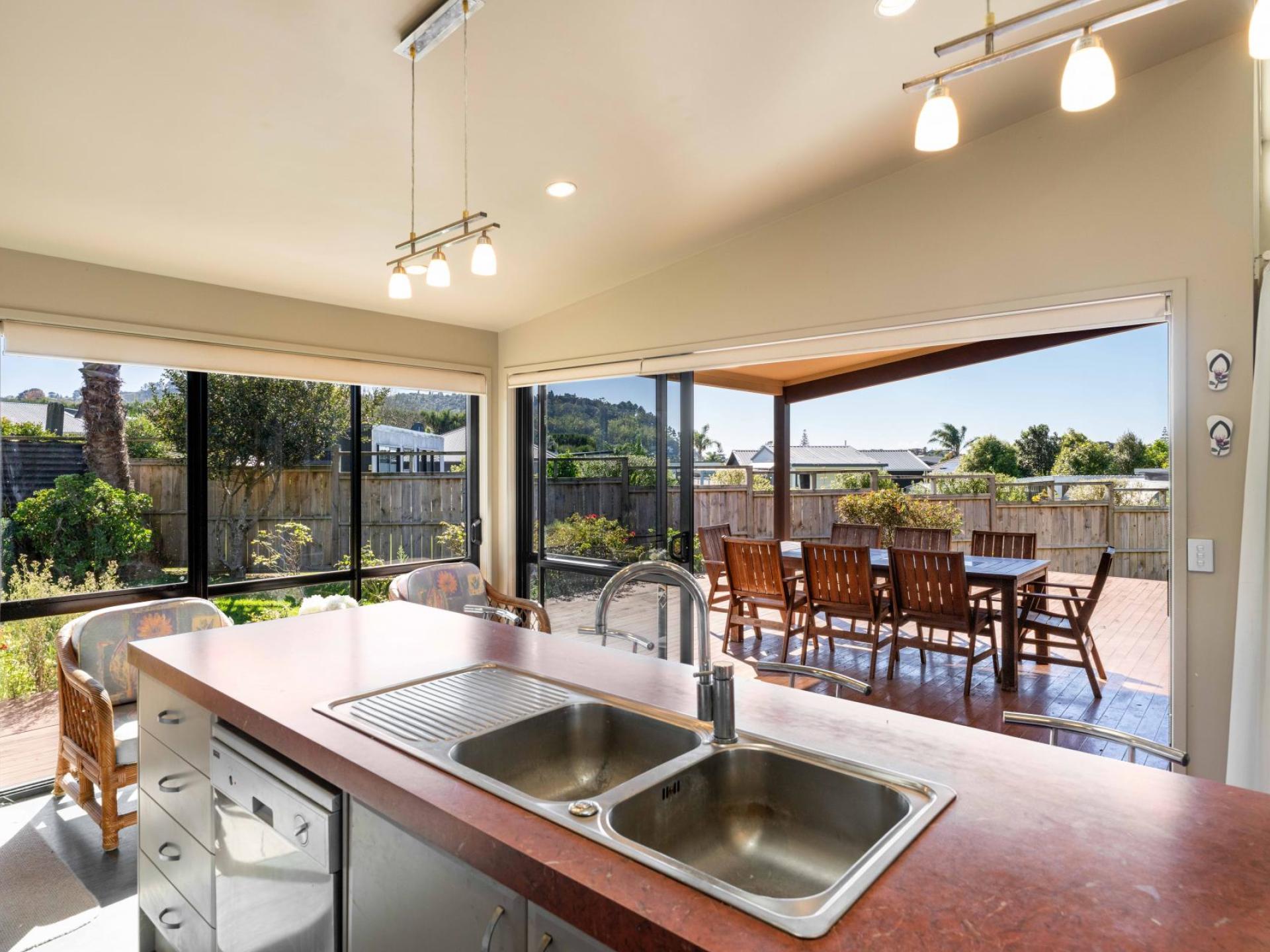 10 Willow Grove, Tairua