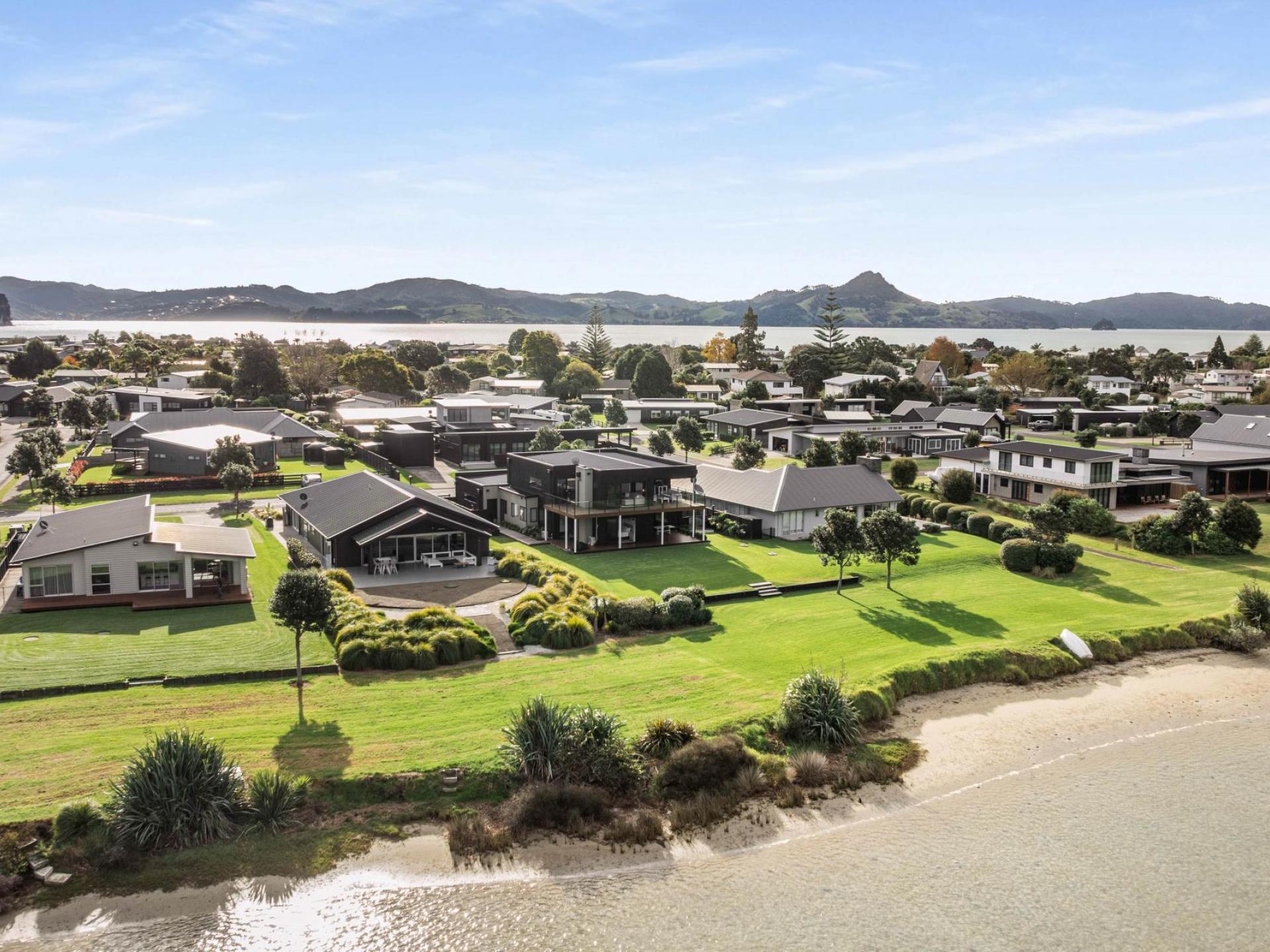 18 Admiral Drive, Cooks Beach