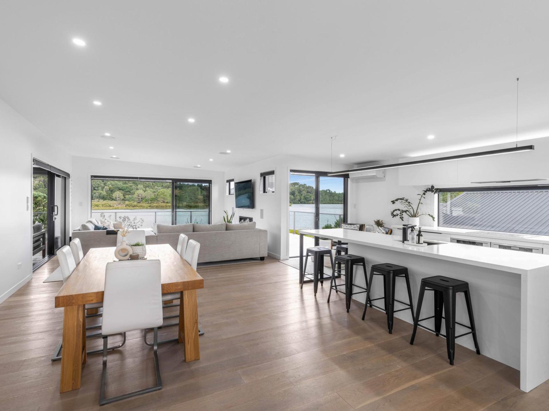 18 Admiral Drive, Cooks Beach