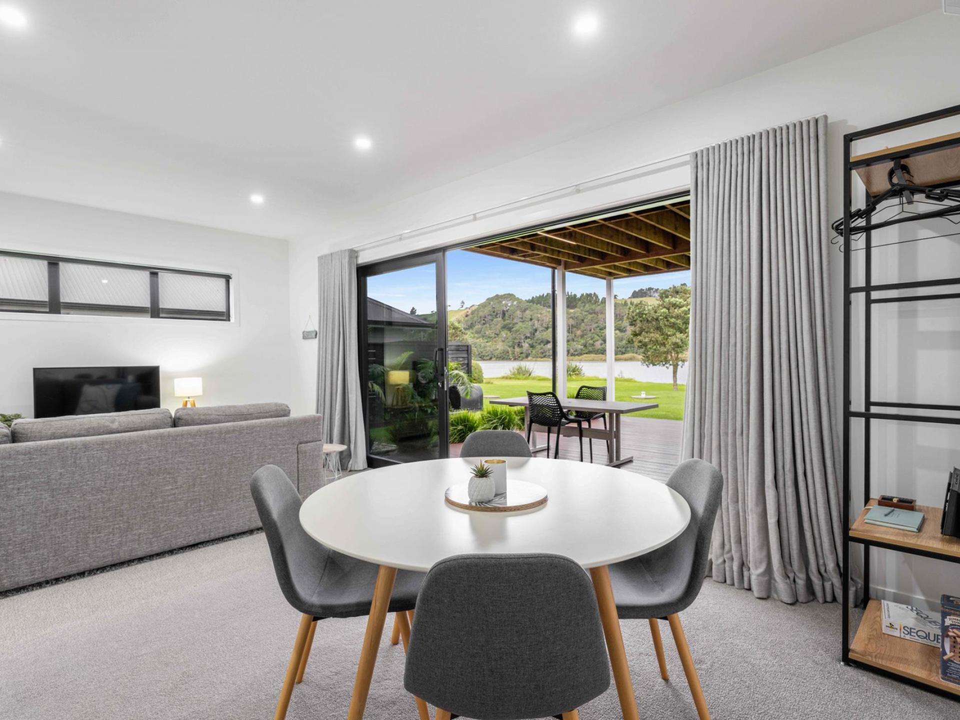 18 Admiral Drive, Cooks Beach