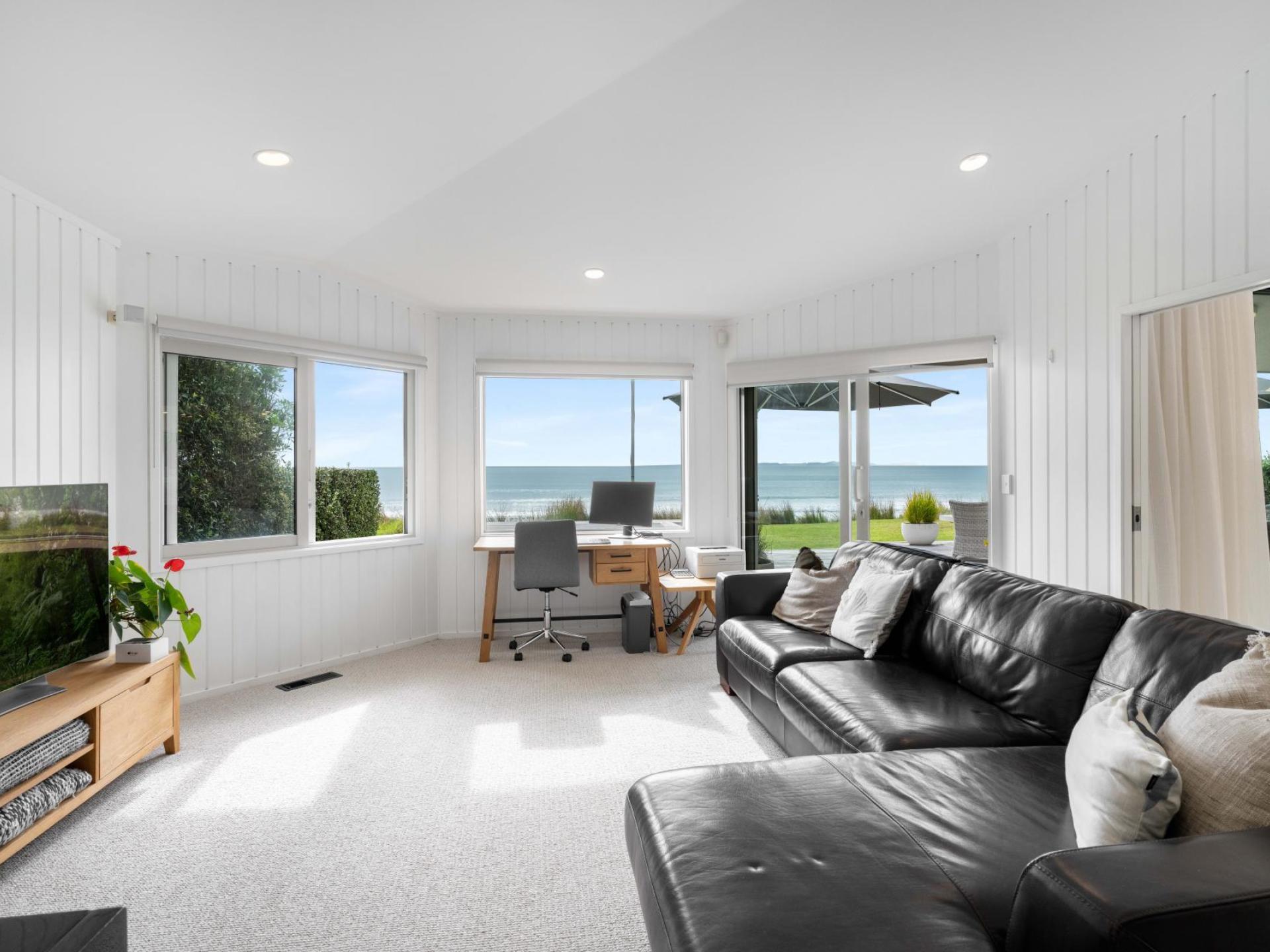 220 Kenwood Drive, Matarangi