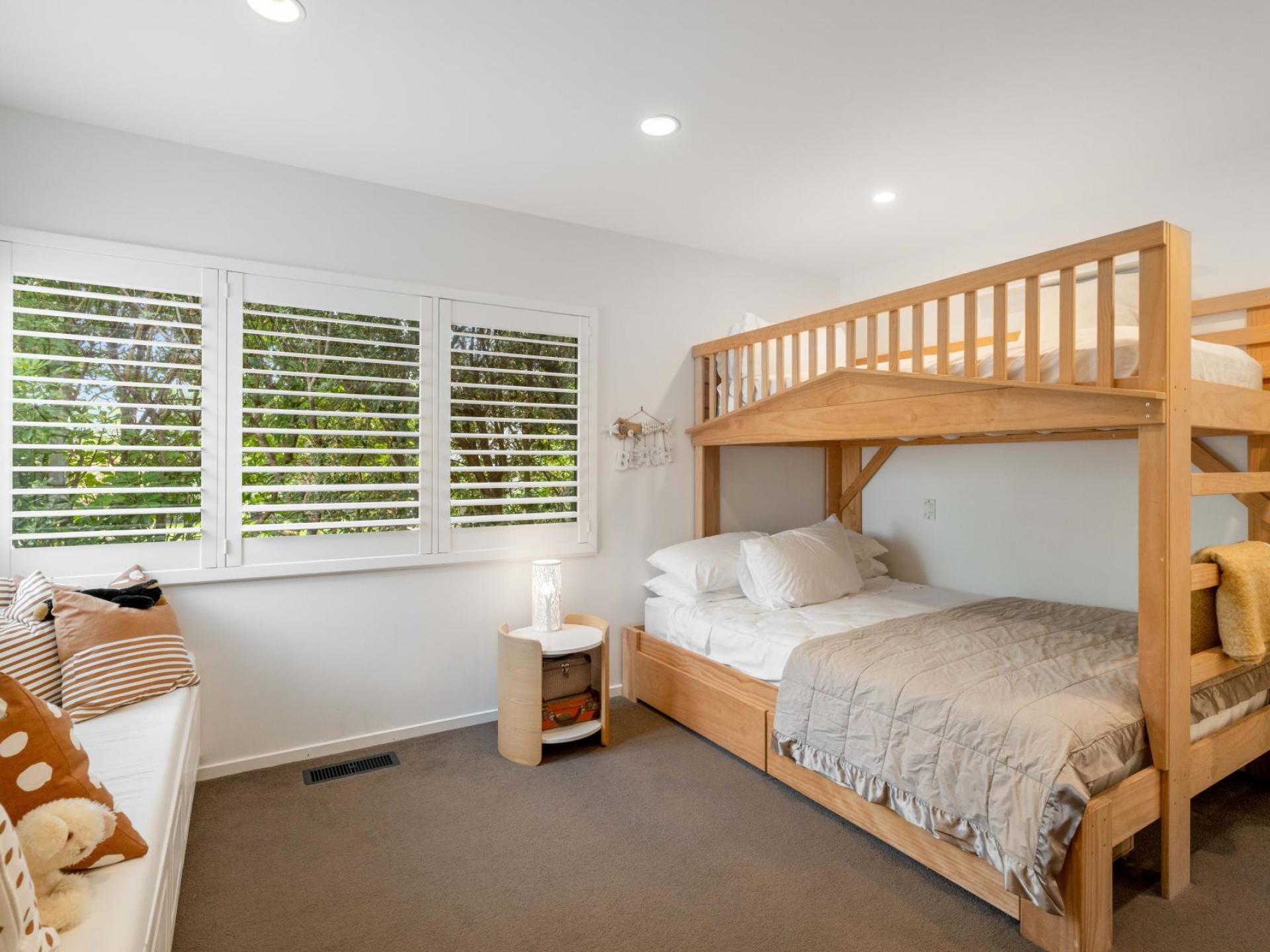 220 Kenwood Drive, Matarangi