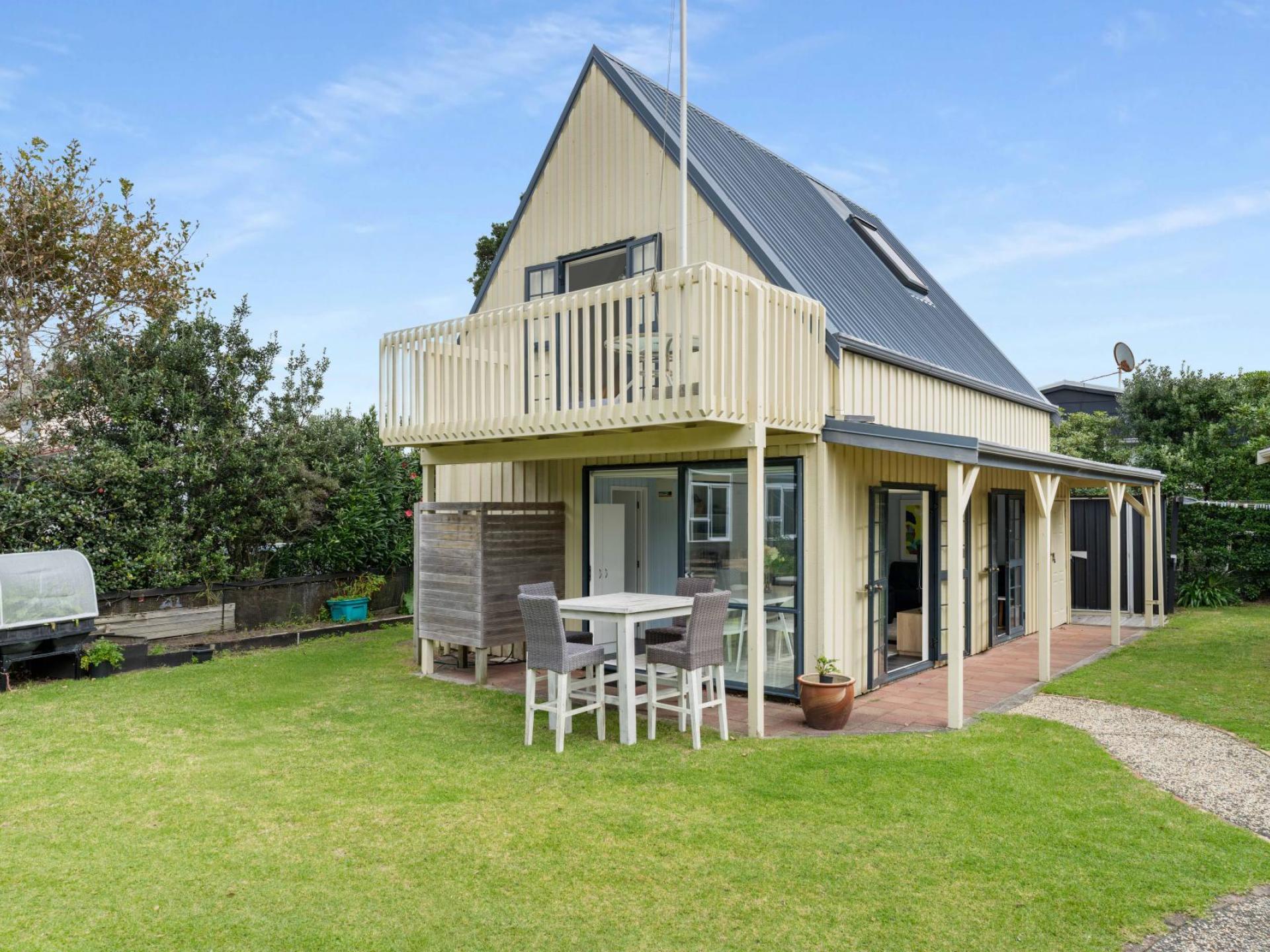 220 Kenwood Drive, Matarangi