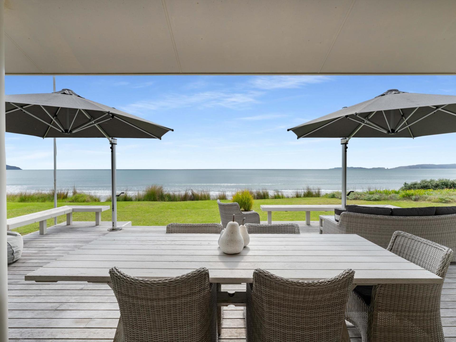 220 Kenwood Drive, Matarangi