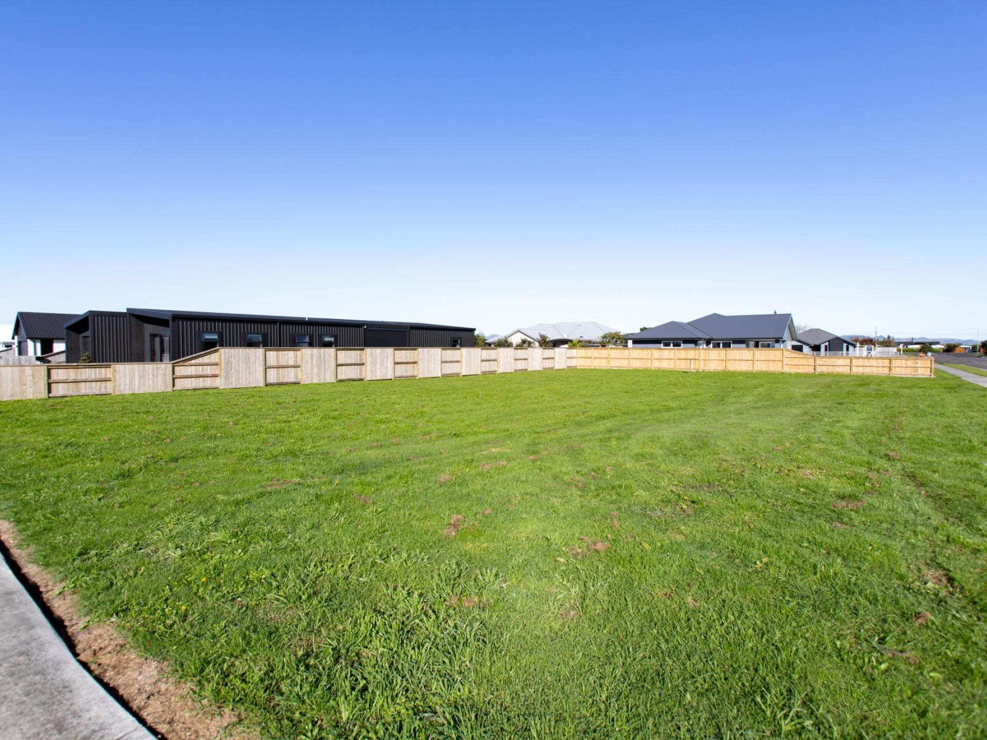 25 McWatters Drive, Ngatea