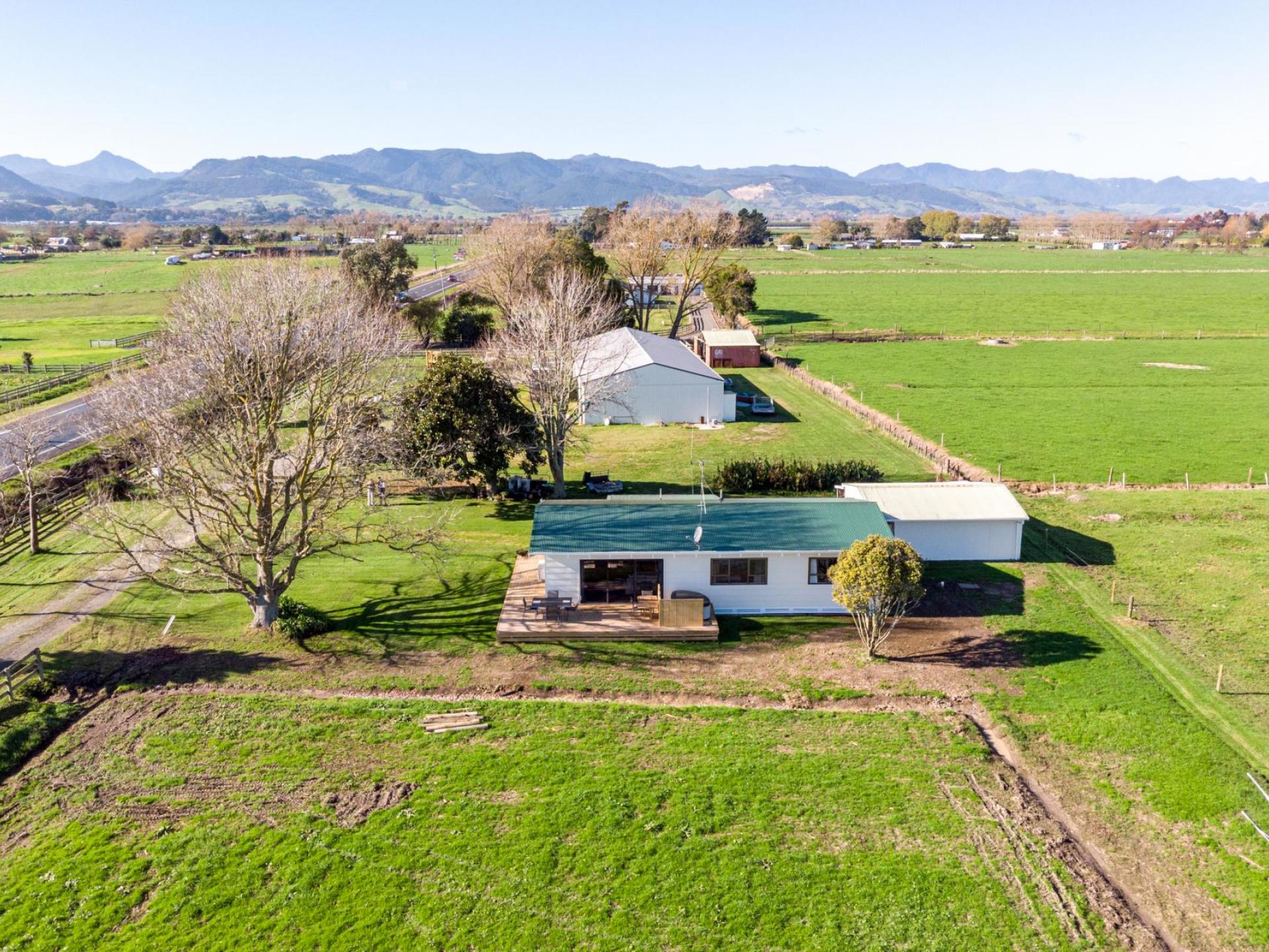 2080 State Highway 25, Orongo