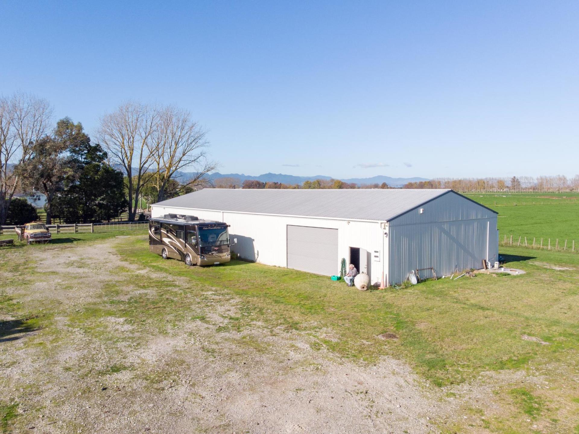 2080 State Highway 25, Orongo