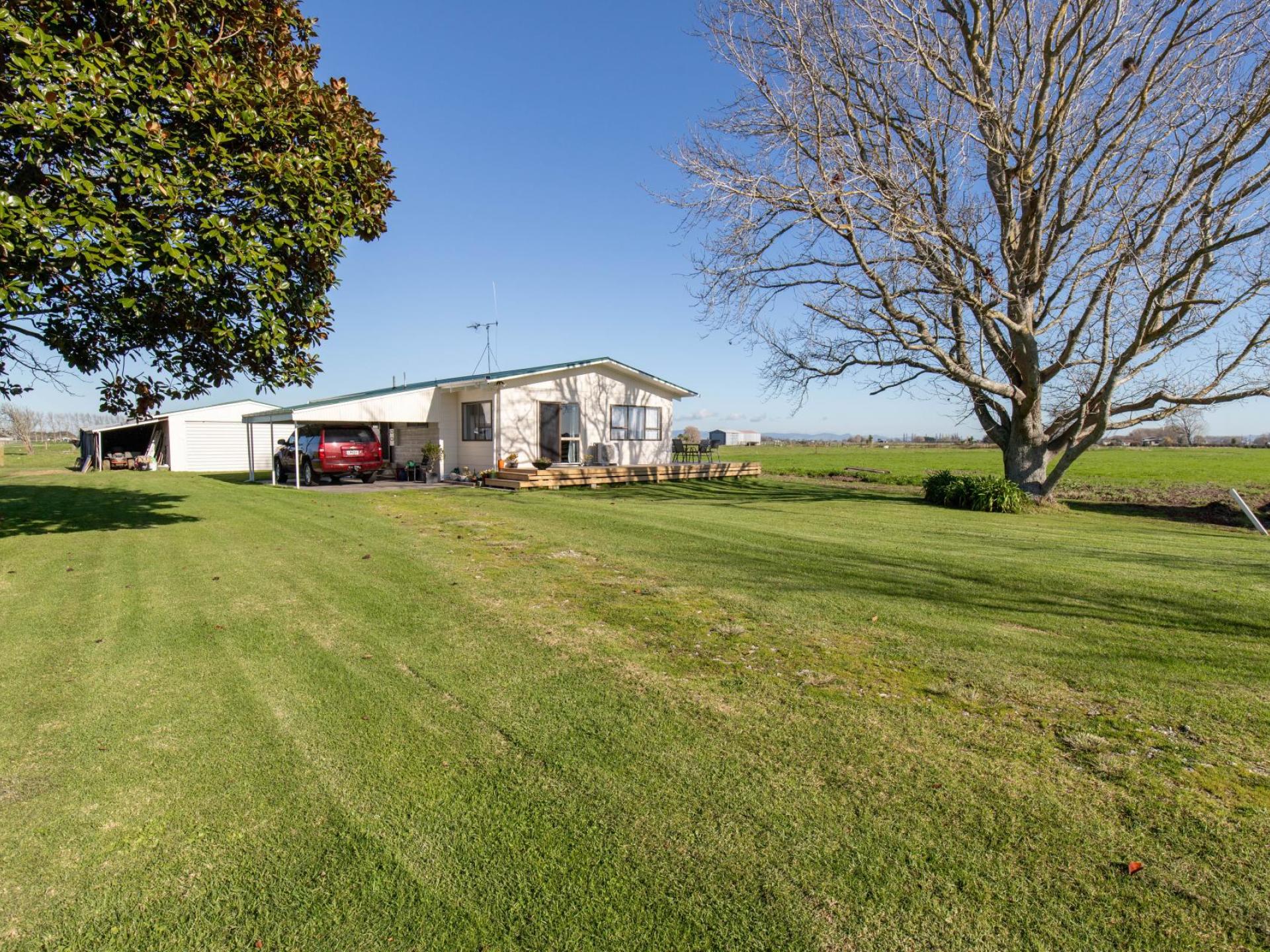2080 State Highway 25, Orongo