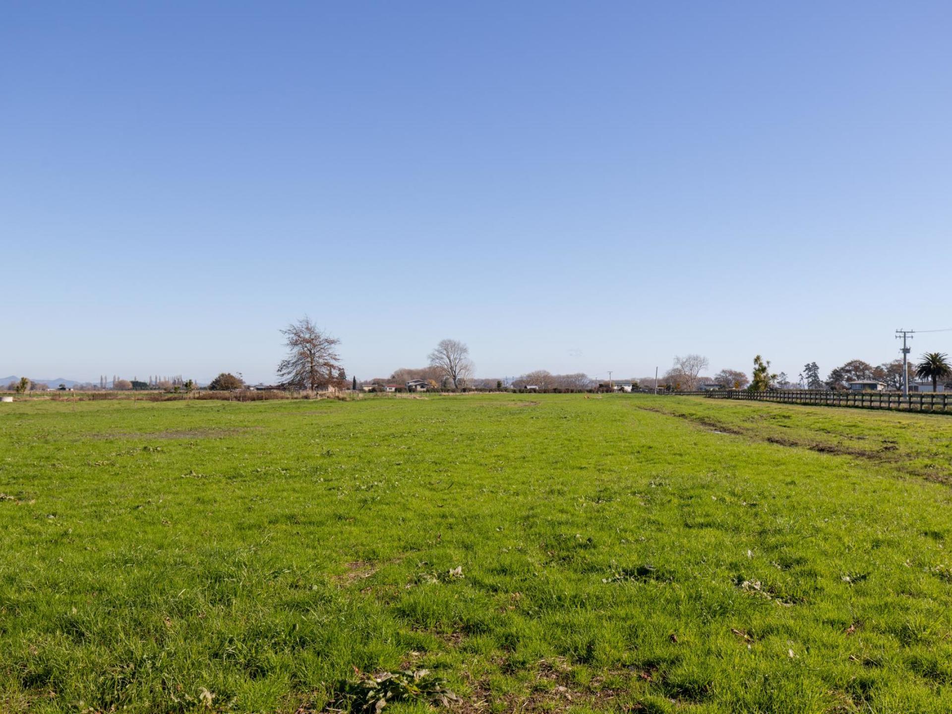 2080 State Highway 25, Orongo