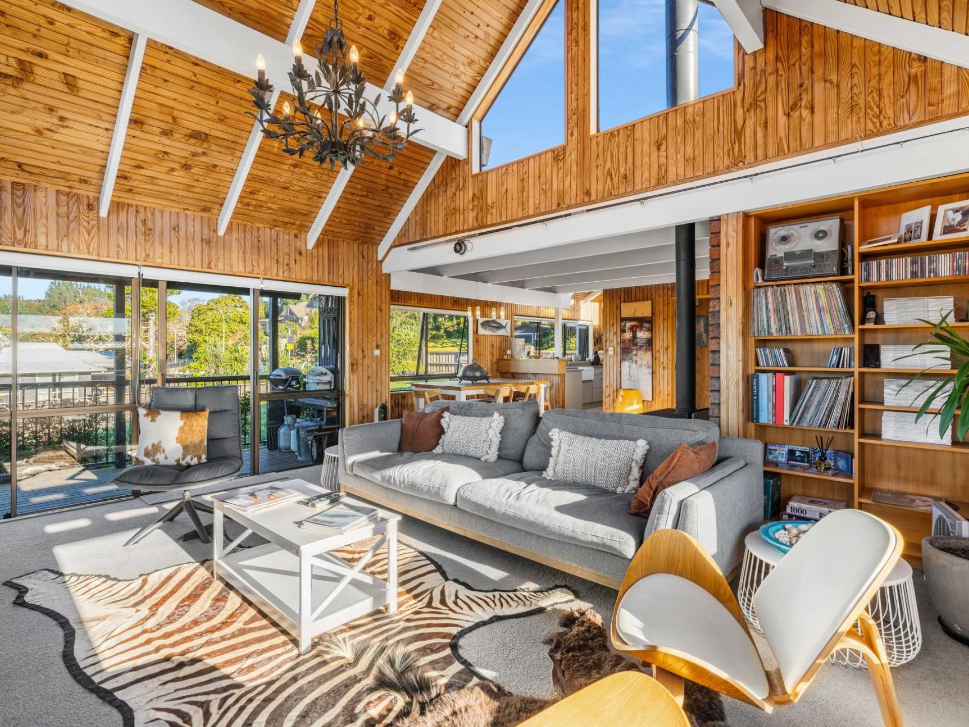 8 Grey Avenue, Tairua