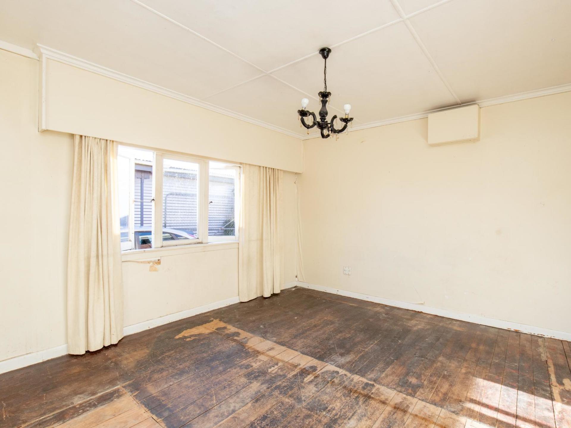 9 Front Miranda Road, Waitakaruru 9 Front Miranda Road, Waitakaruru