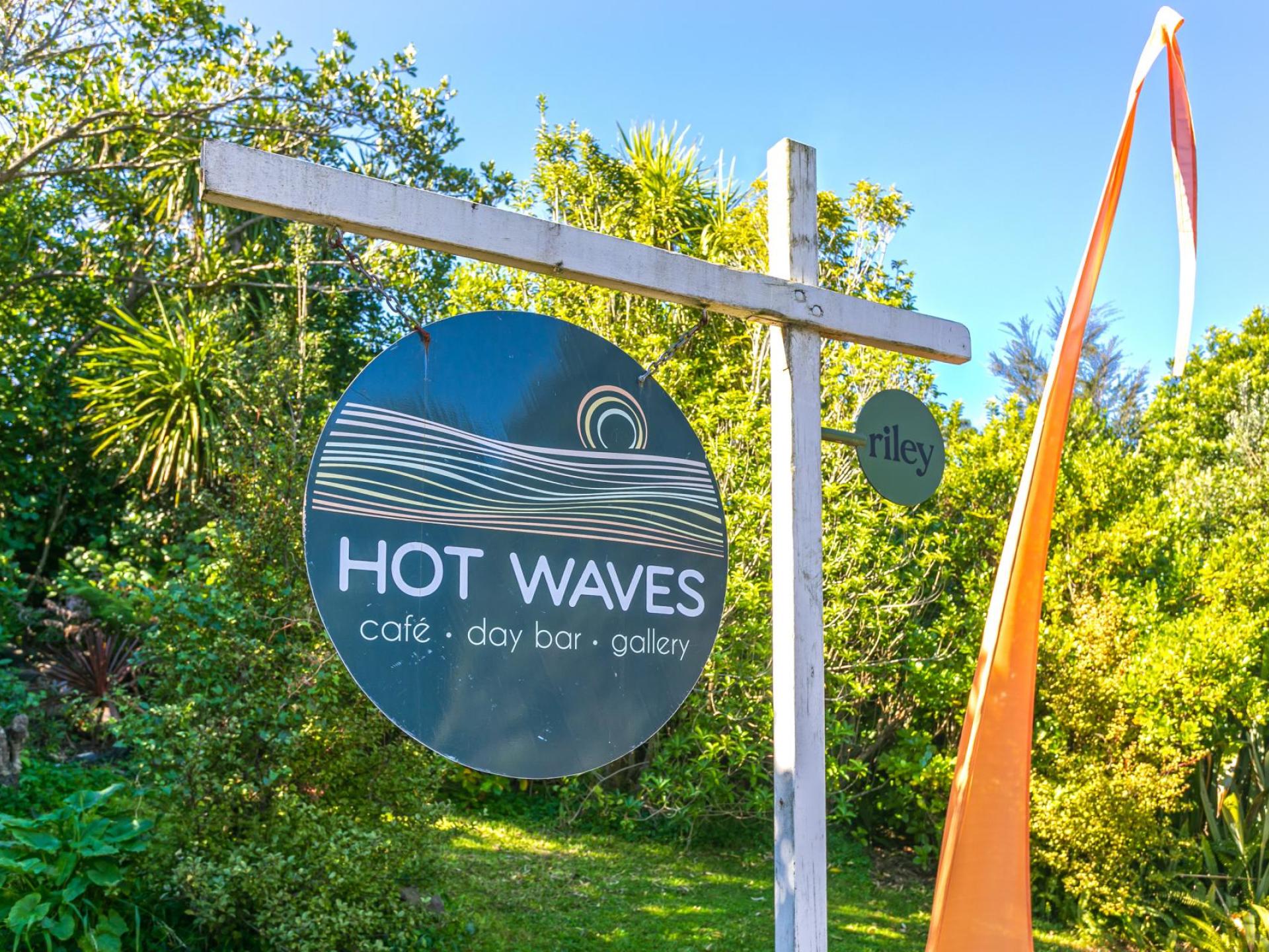8 Pye Place, Hot Water Beach 8 Pye Place, Hot Water Beach