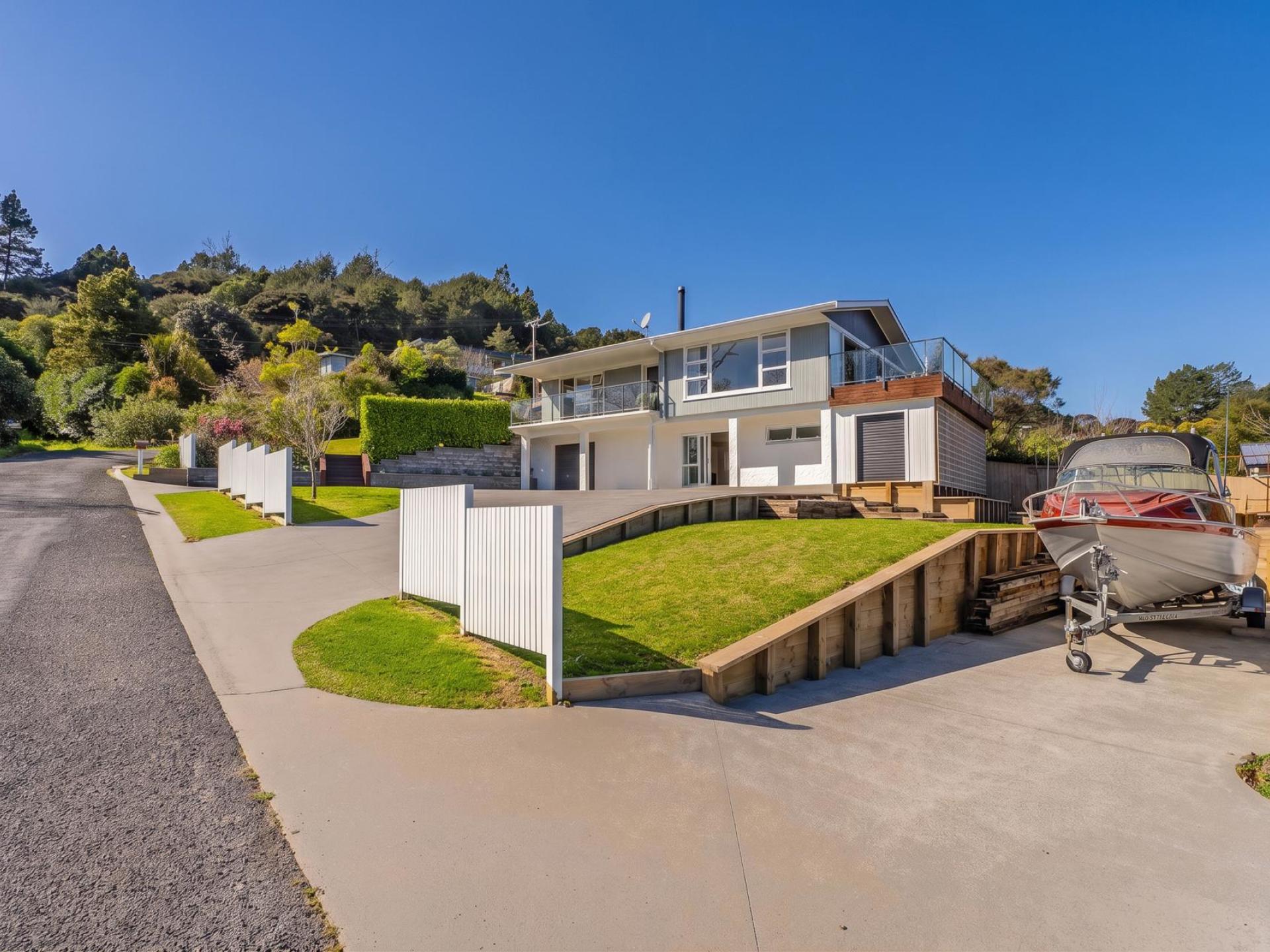 54 Main Street, Coromandel