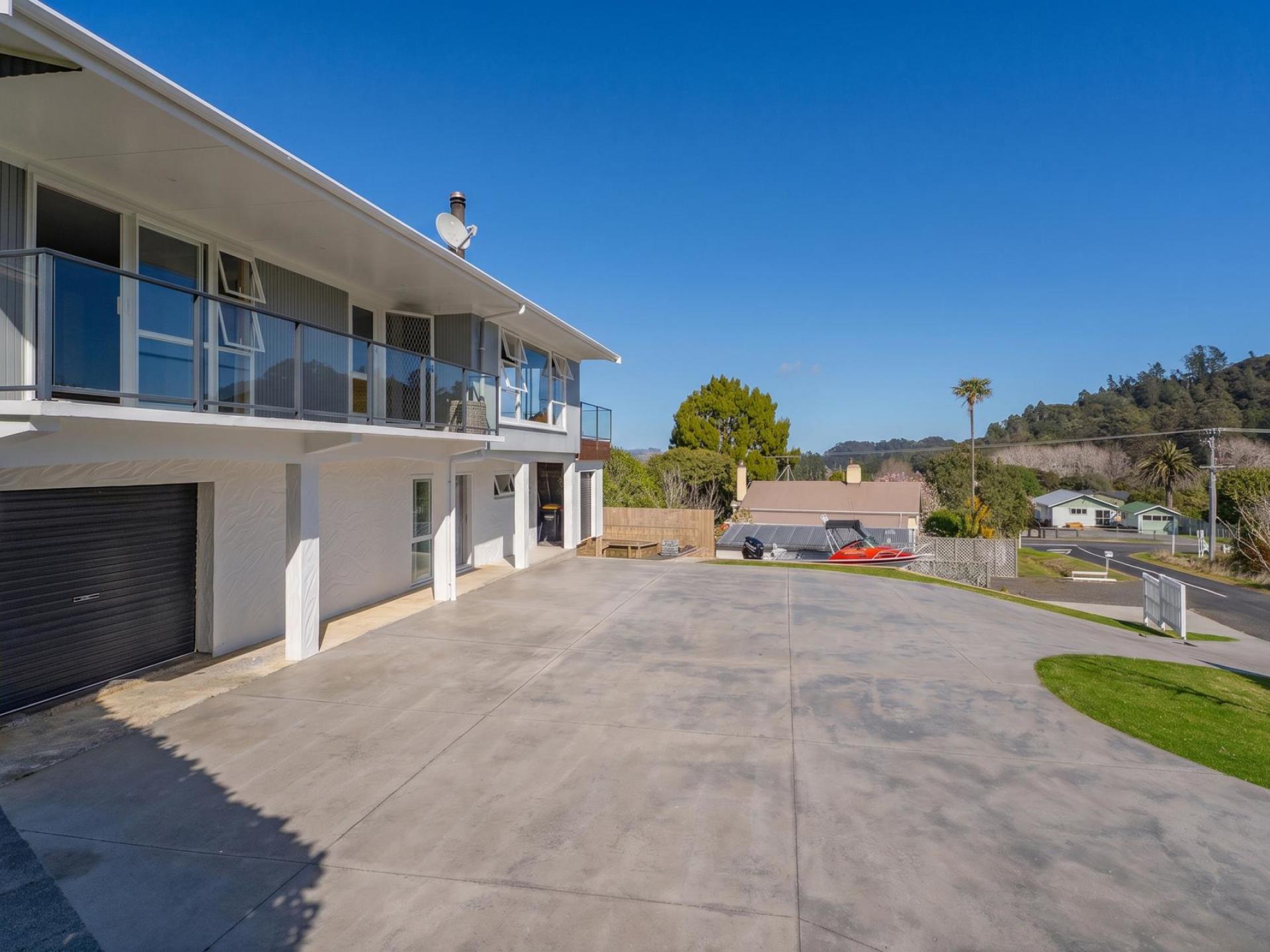 54 Main Street, Coromandel