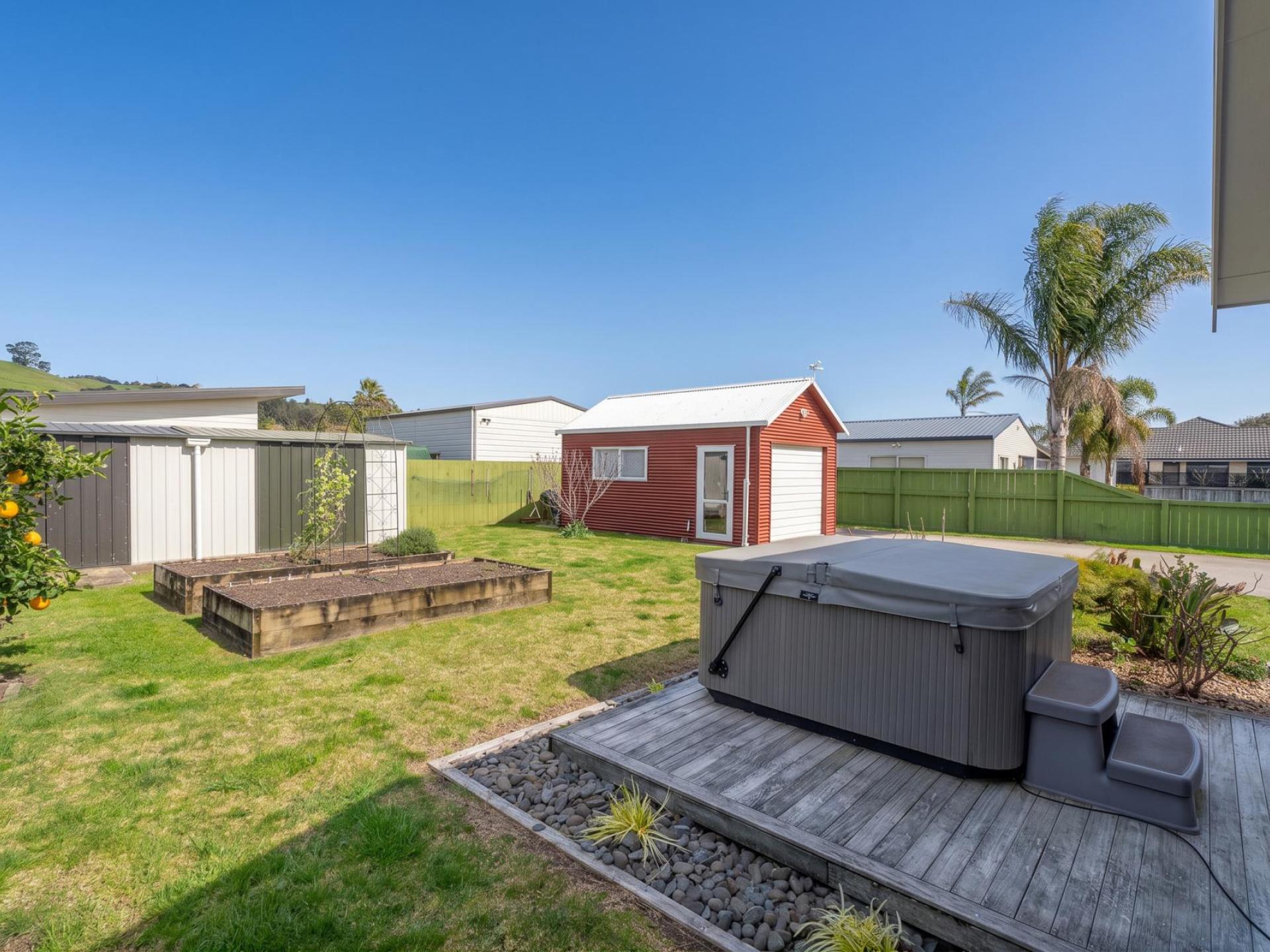24 Wells Place, Whitianga 24 Wells Place, Whitianga