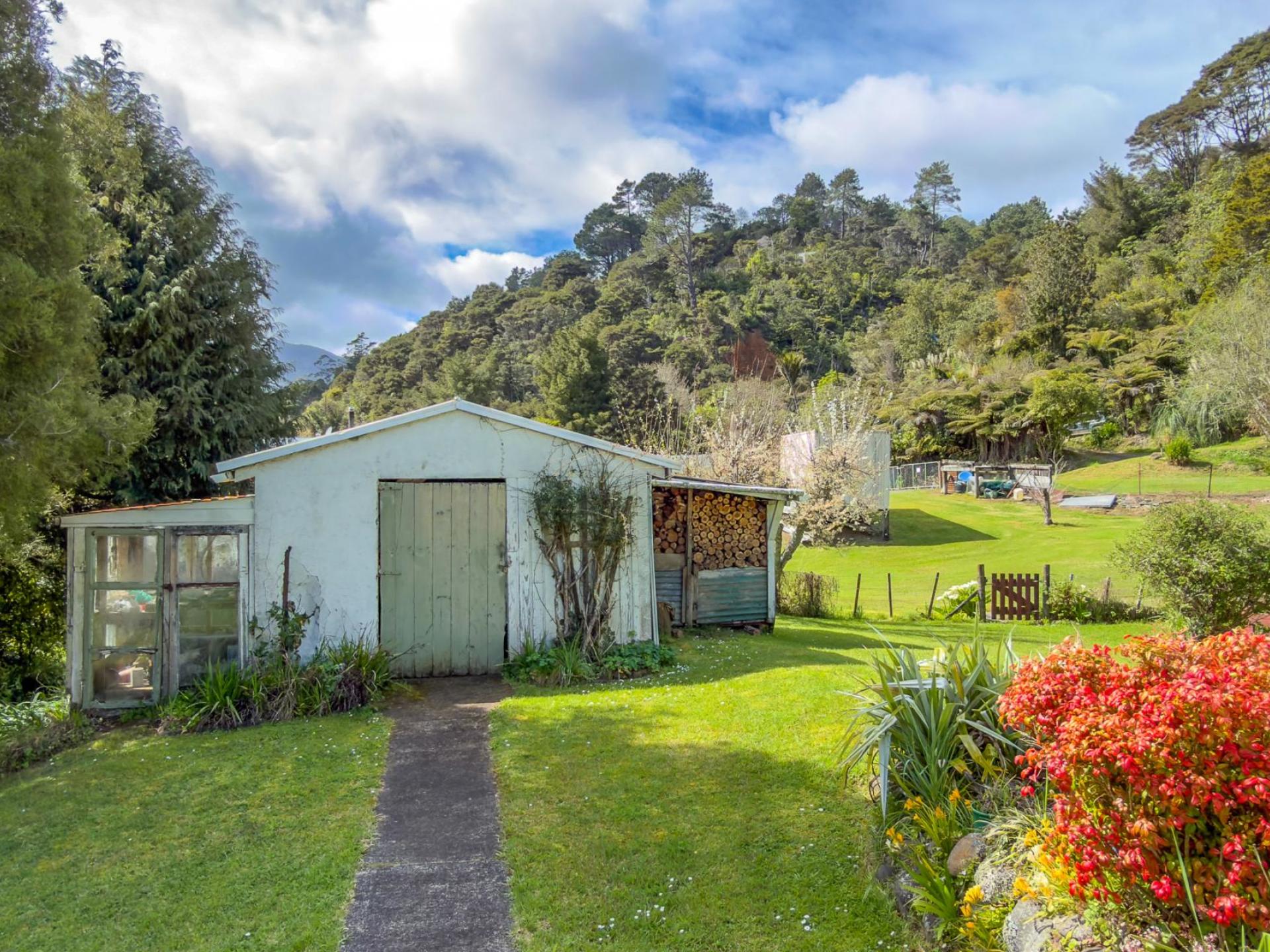 174 Tapu Coroglen Road, Thames