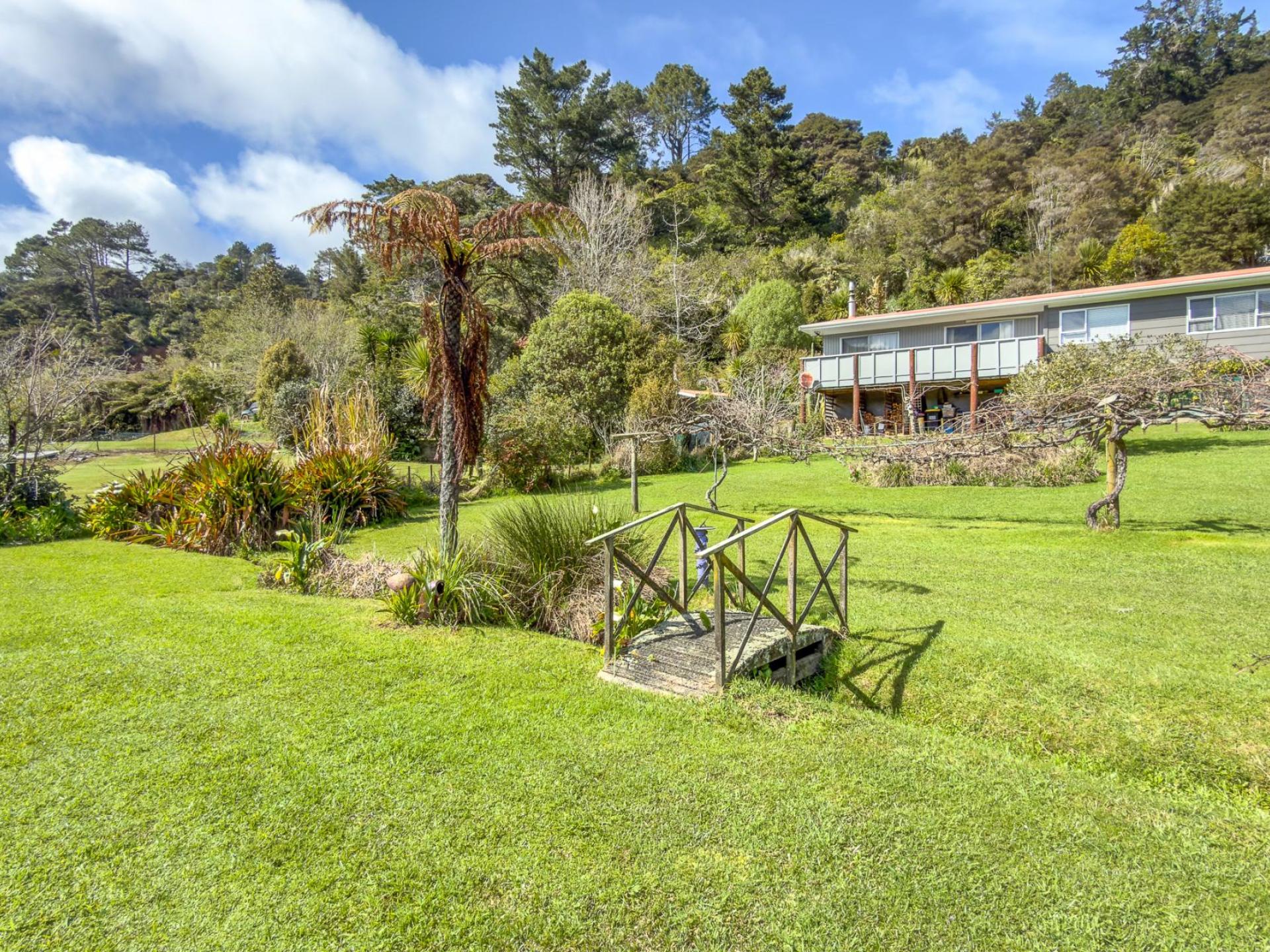 174 Tapu Coroglen Road, Thames