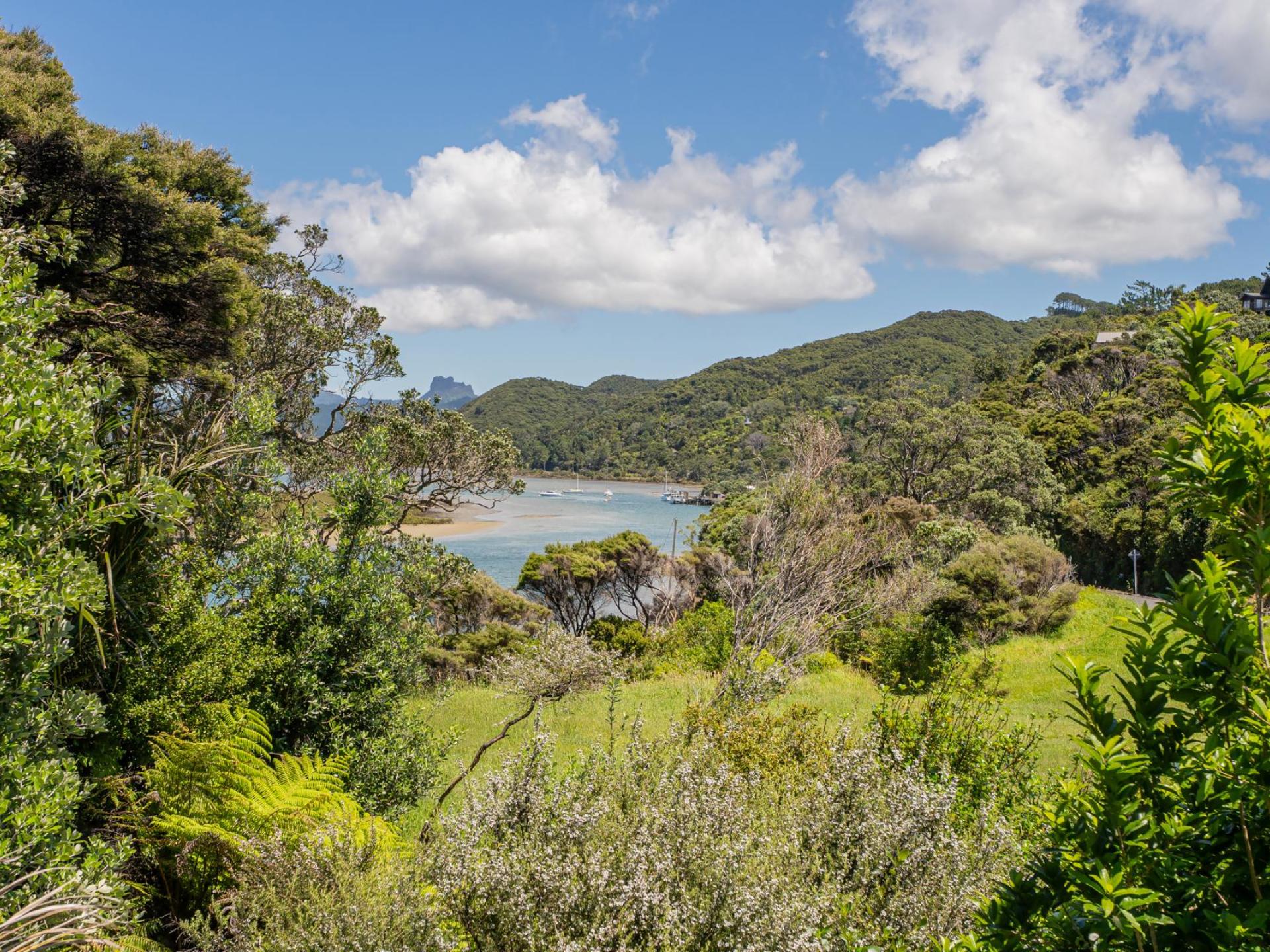102 Tangiora Avenue, Whangapoua