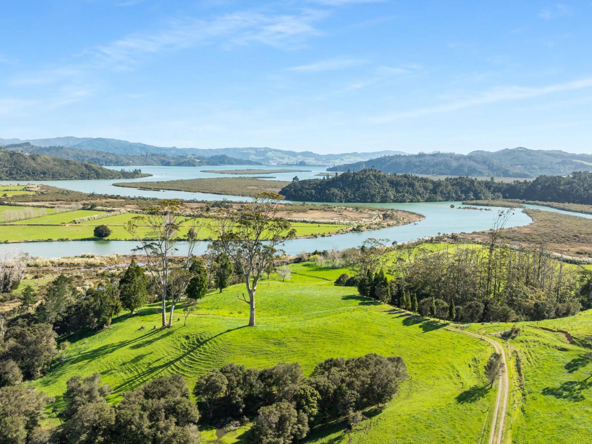 90 Camp Road, Coroglen, Whitianga