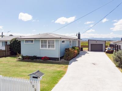 102 Pipiroa Road
