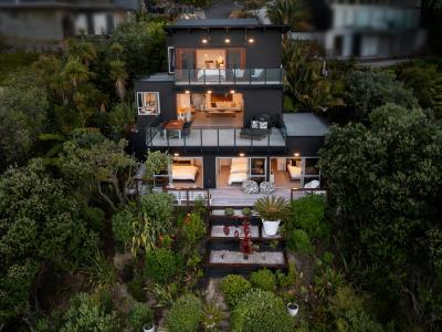 24 Oceana Heights