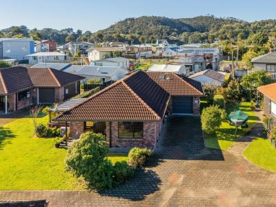 16b Albert Street